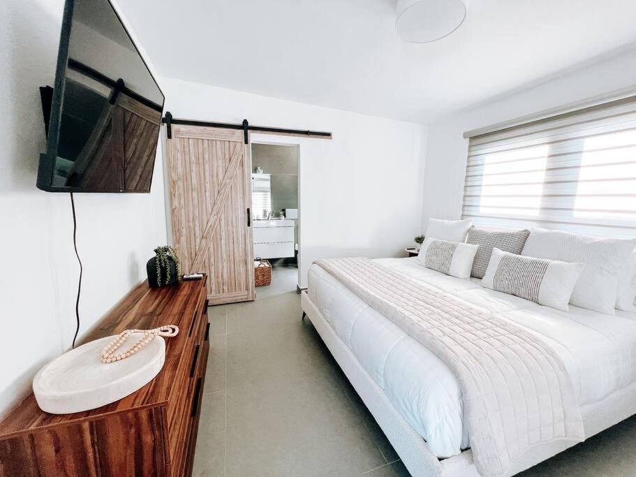 Casa Loba 2 Spacious And Comfy Ocean Park House San Juan