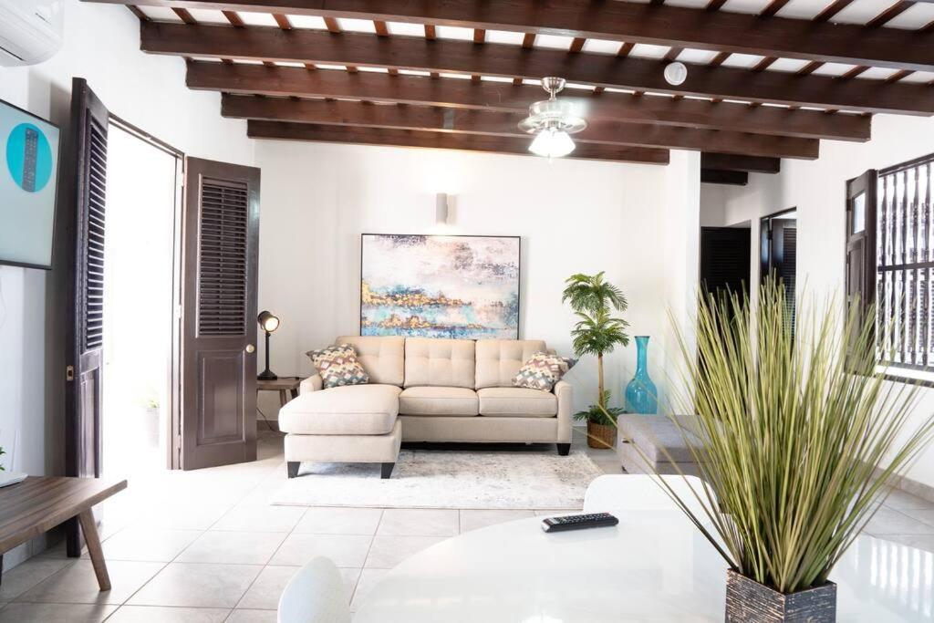 Modern Ph Apt With Amazing View In Old 65 Fort 9 Apartment San Juan