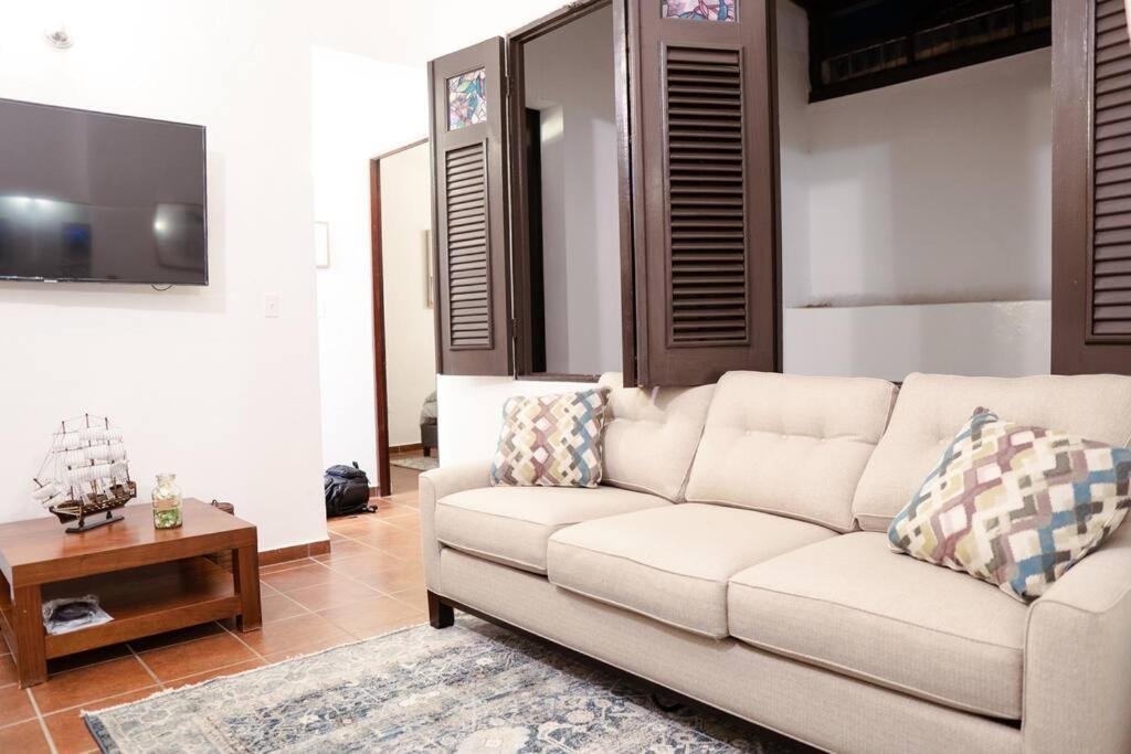 Peaceful Apt Near La Fortaleza In Osj // 65 Fort 7a San Juan