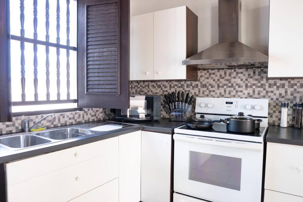 Modern Ph Apt With Amazing View In Old 65 Fort 9 Apartment San Juan