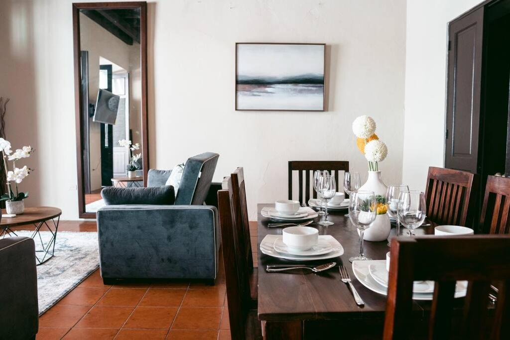Colonial Style Apt Located In Great Location Osj * San Juan