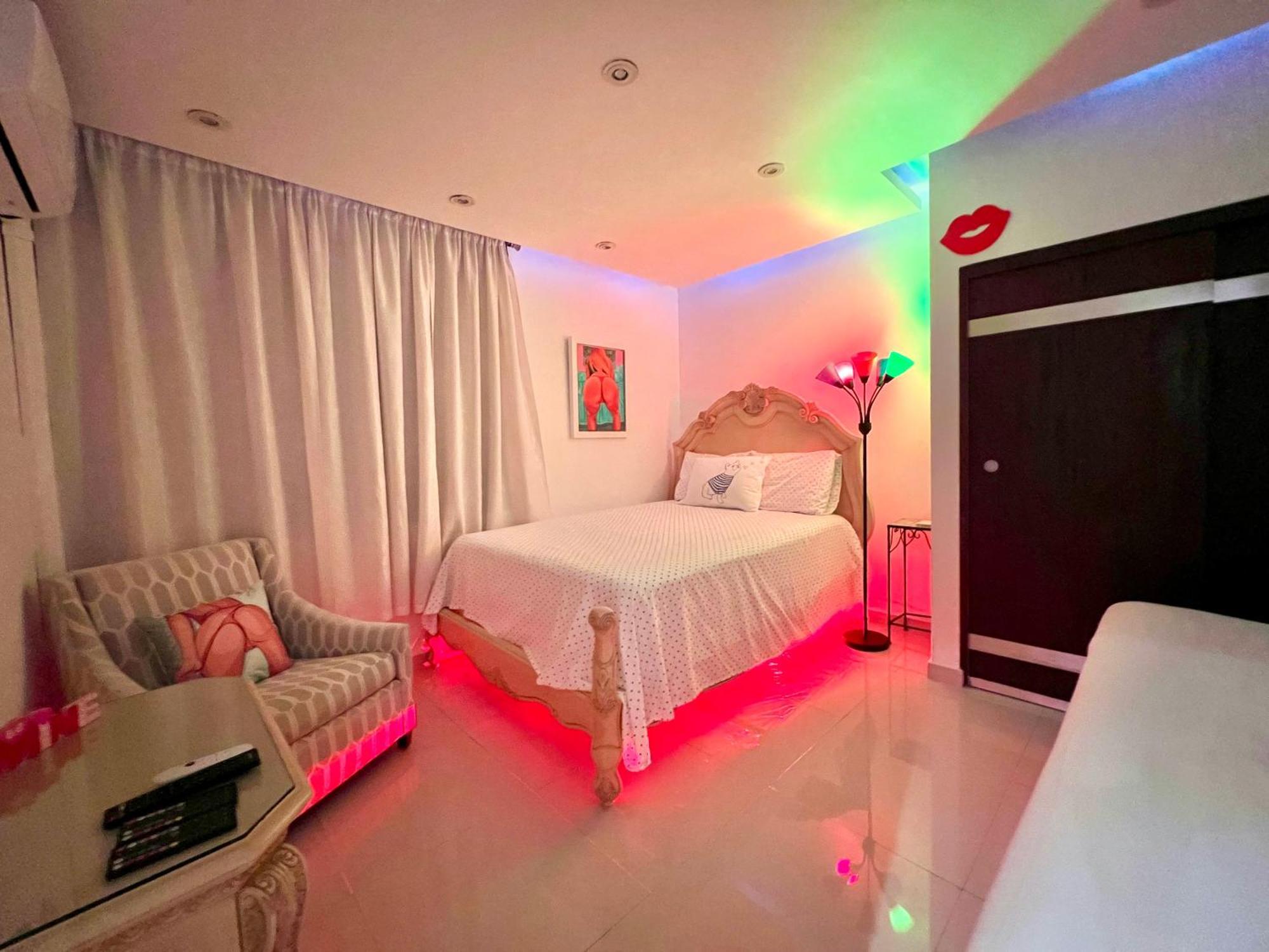 Condado Lux Oceanfront Tantra Ap San Juan