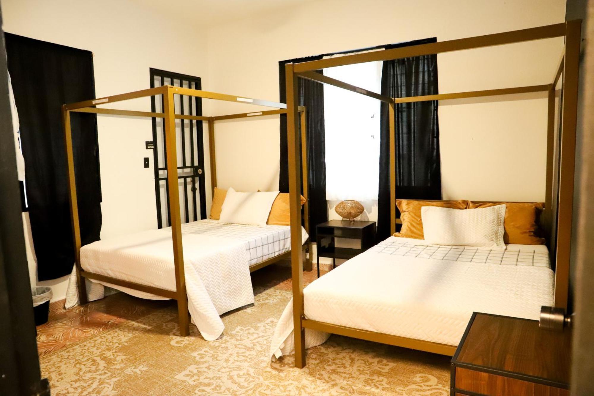 Private In Duplex 4 Bath Fq Beds 1-3ppl Homestay *