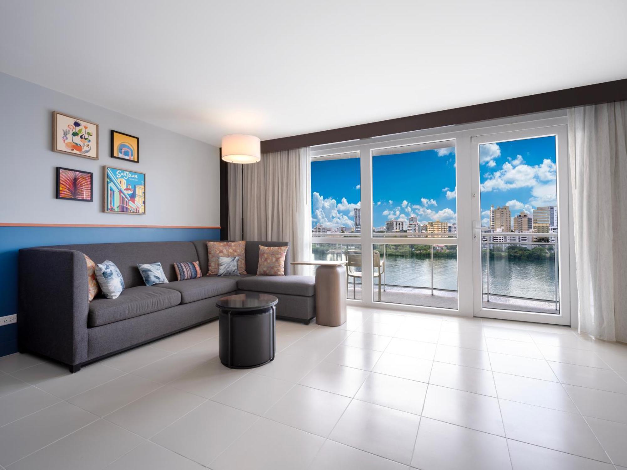 Hilton Garden Condado Hotel 4*