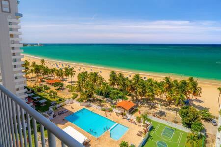 Luxury Beachfront With Pool And Beachview Balcony Apartment