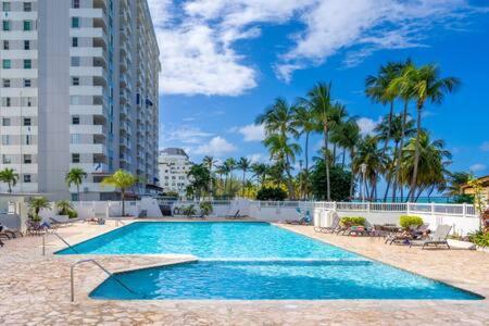 Bohemian Vibes - Beachfront Getaway+parking *