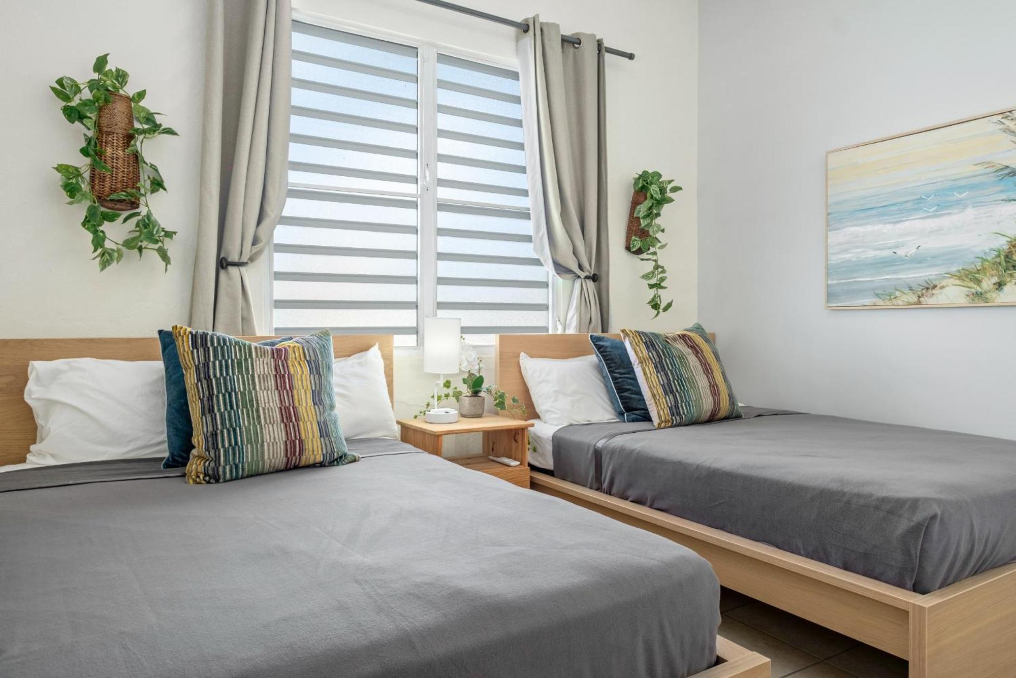 Apartment Prime Location At Condado With Rooftop Oasis - 2&3 San Juan