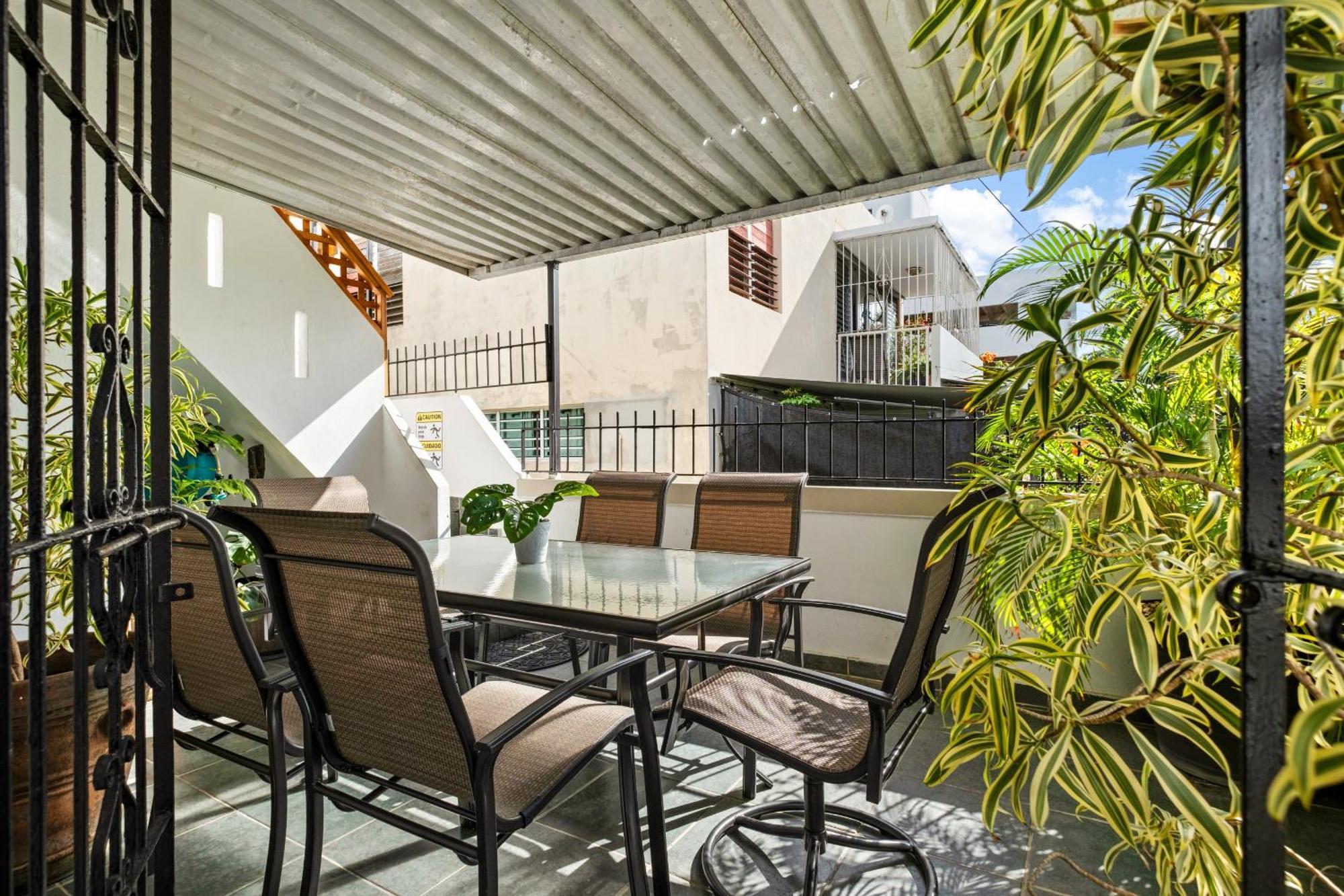 Prime Location At Condado With Rooftop Oasis - 2&3 * San Juan