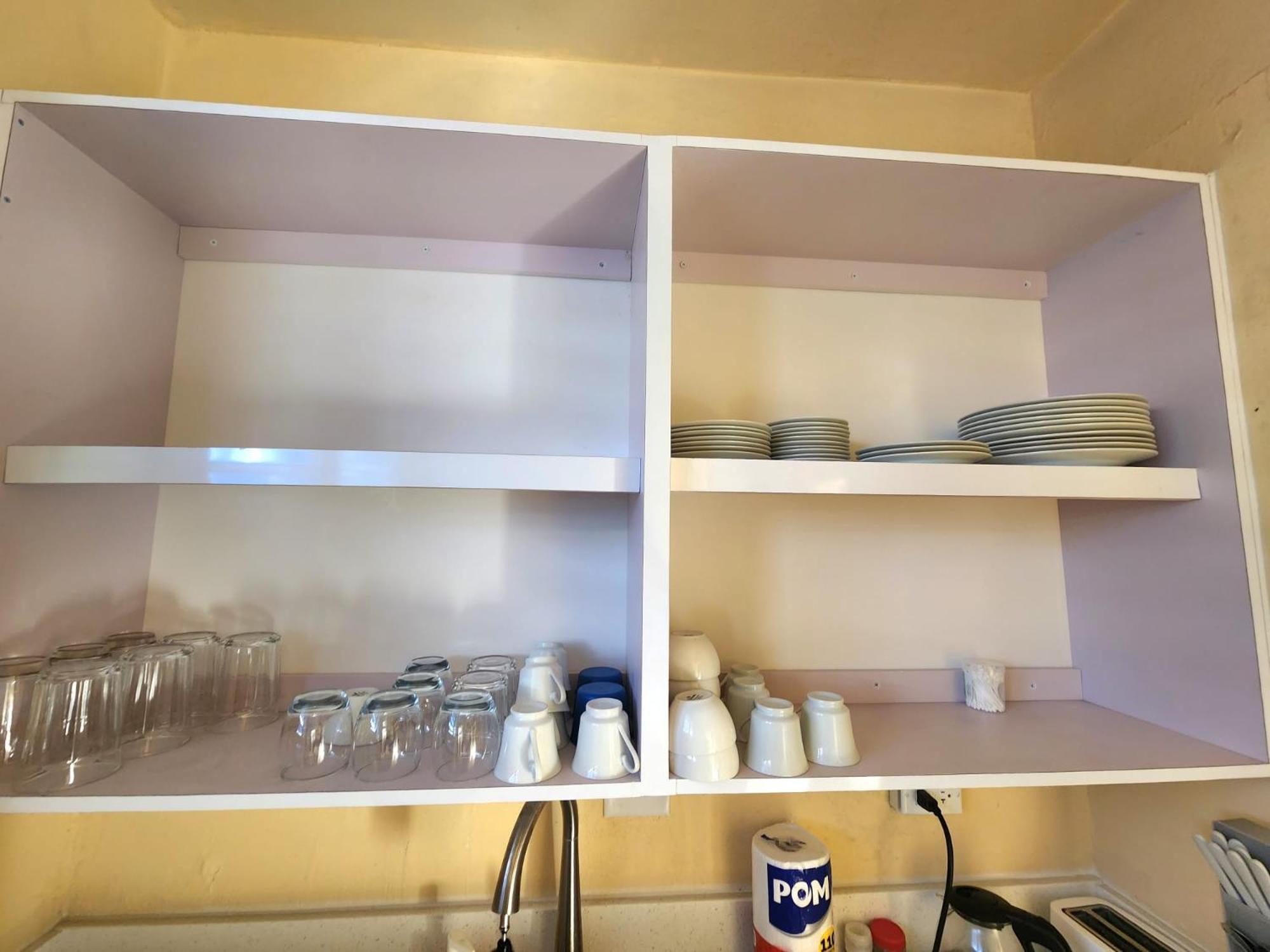 310 Del Valle Central, Freshly Remodeled 3 Bedroom Sleeps 8 Apartment *