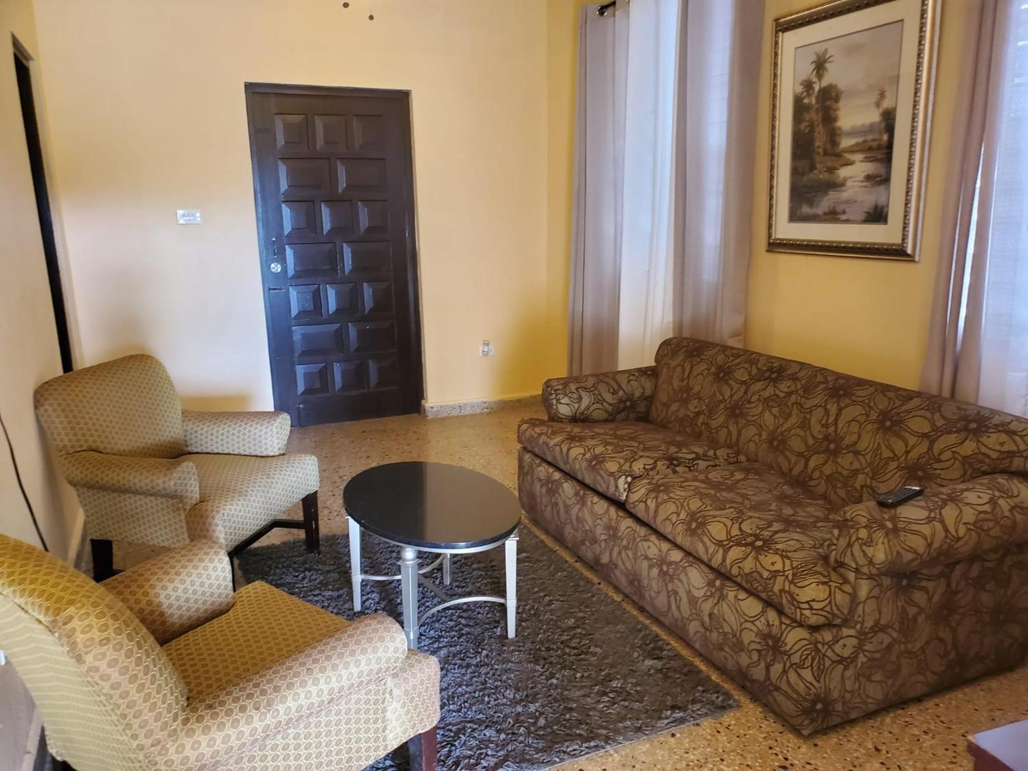 310 Del Valle Central, Freshly Remodeled 3 Bedroom Sleeps 8 * San Juan