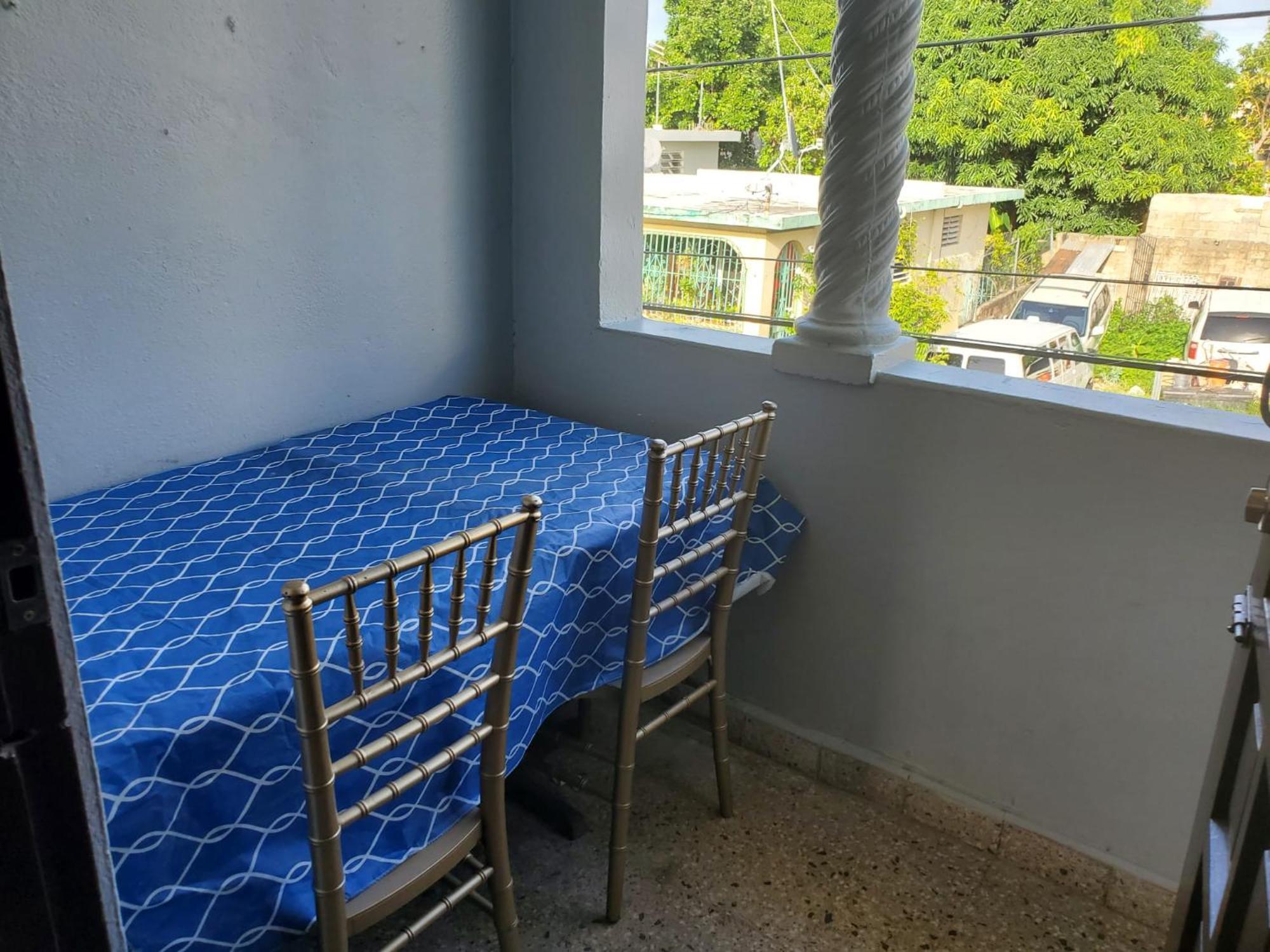 310 Del Valle Central, Freshly Remodeled 3 Bedroom Sleeps 8 San Juan