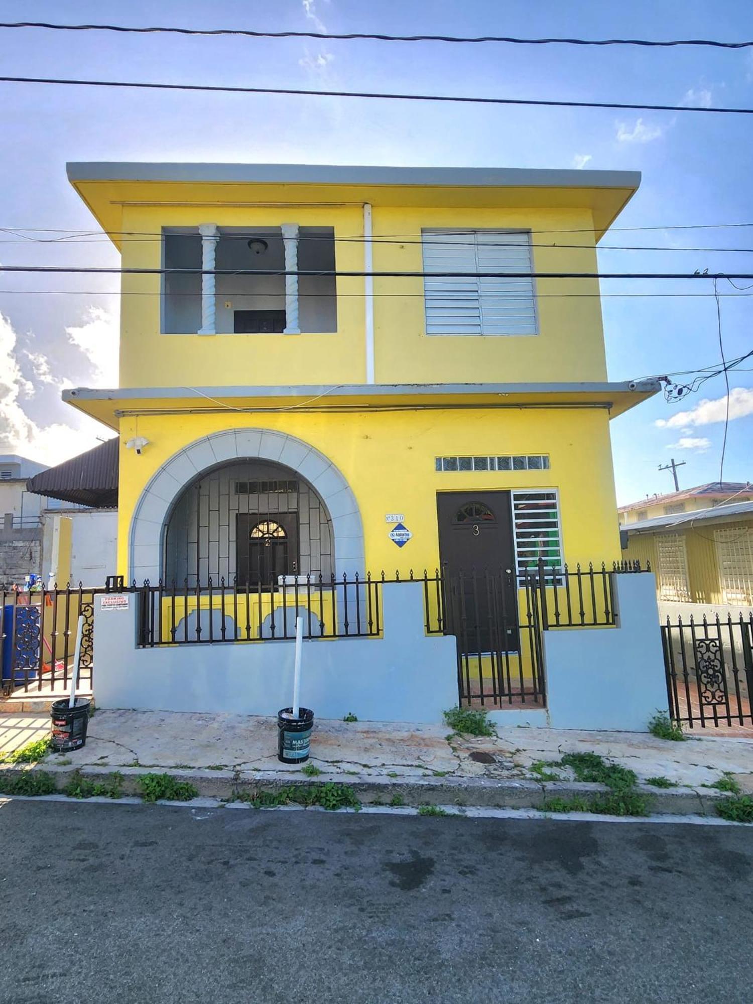 310 Del Valle Central, Freshly Remodeled 3 Bedroom Sleeps 8 Apartment San Juan