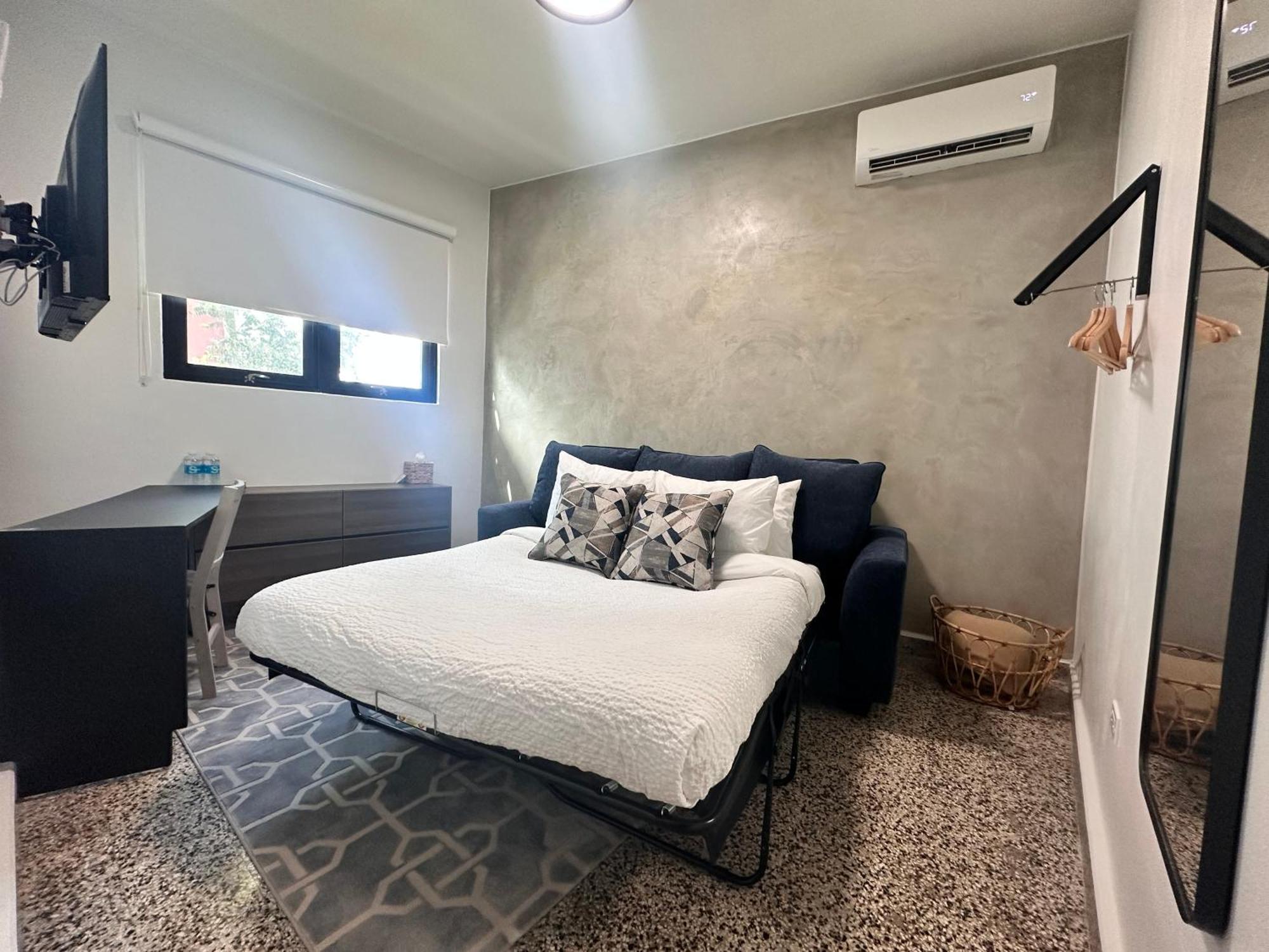 The Looking Glass 3* San Juan