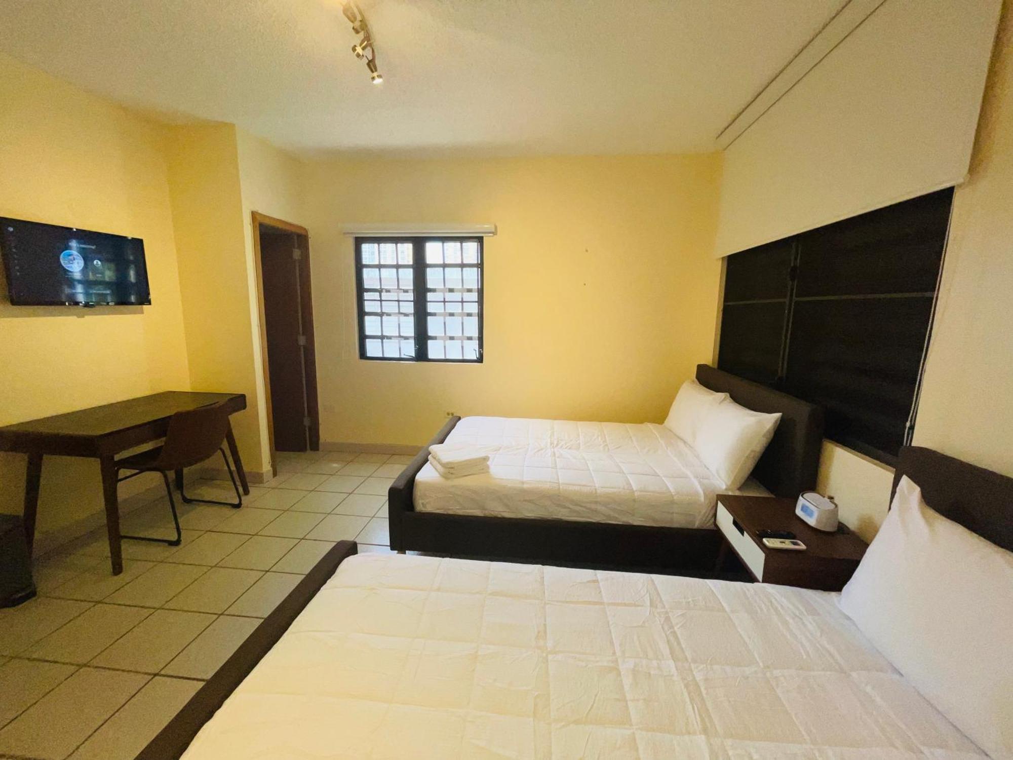 2bd 2bth In Unit 1 *