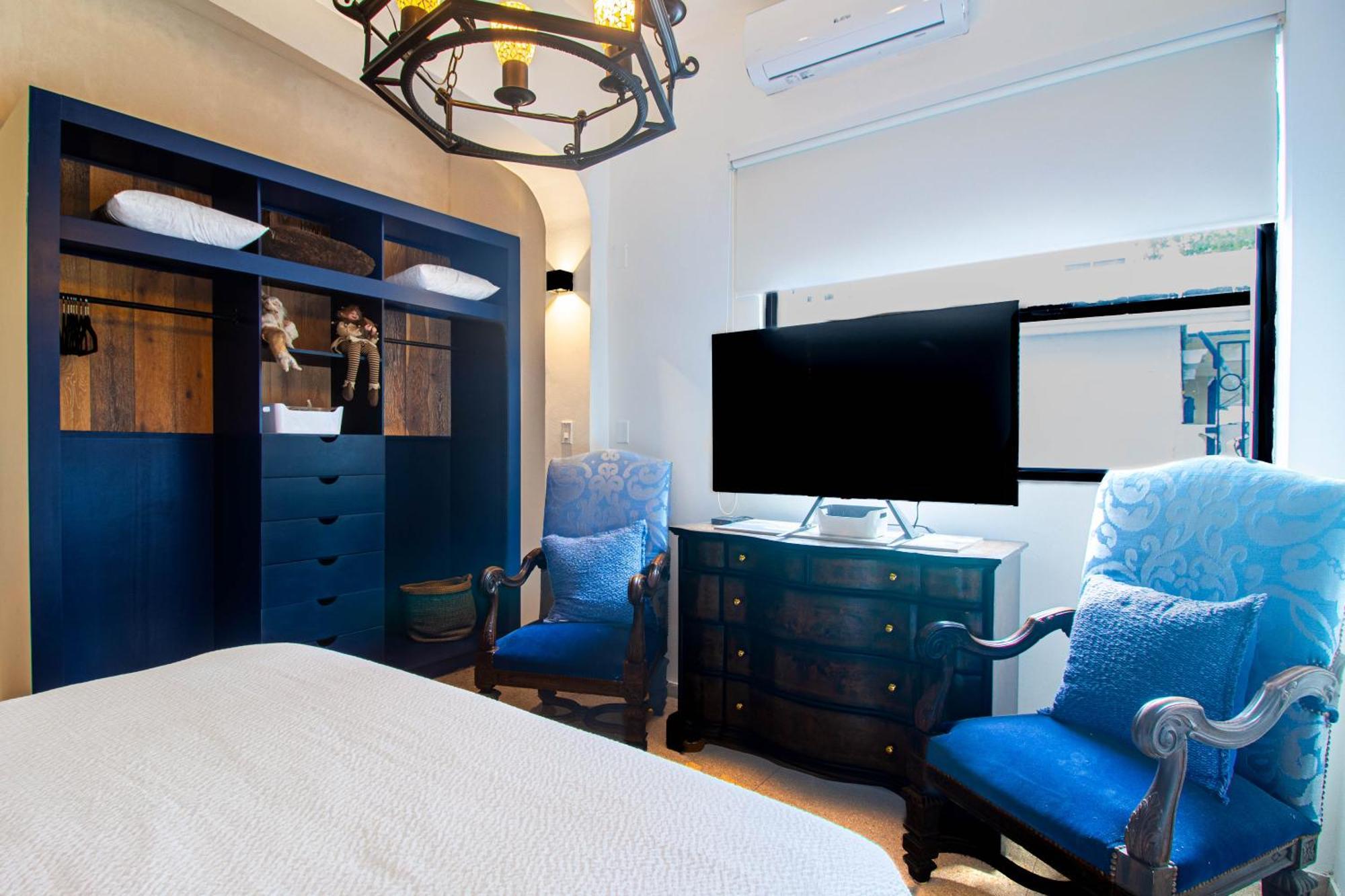 Azure Ocean Park's Seaside Luxe Retreat * San Juan