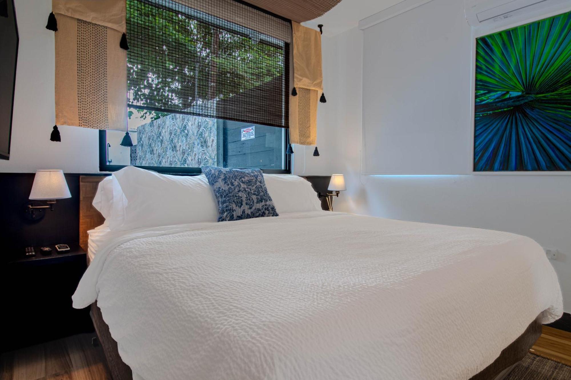 Villa Azure Ocean Park's Seaside Luxe Retreat San Juan