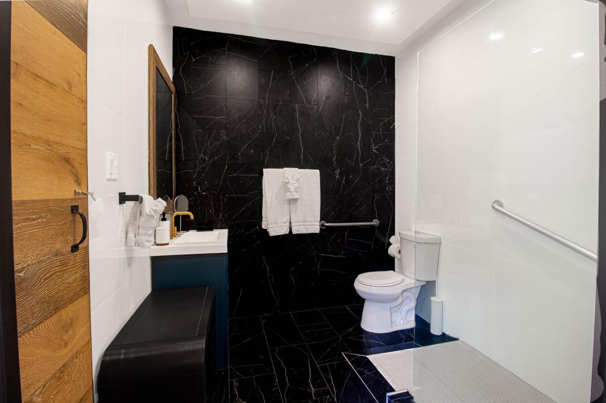 Azure Ocean Park's Seaside Luxe Retreat San Juan