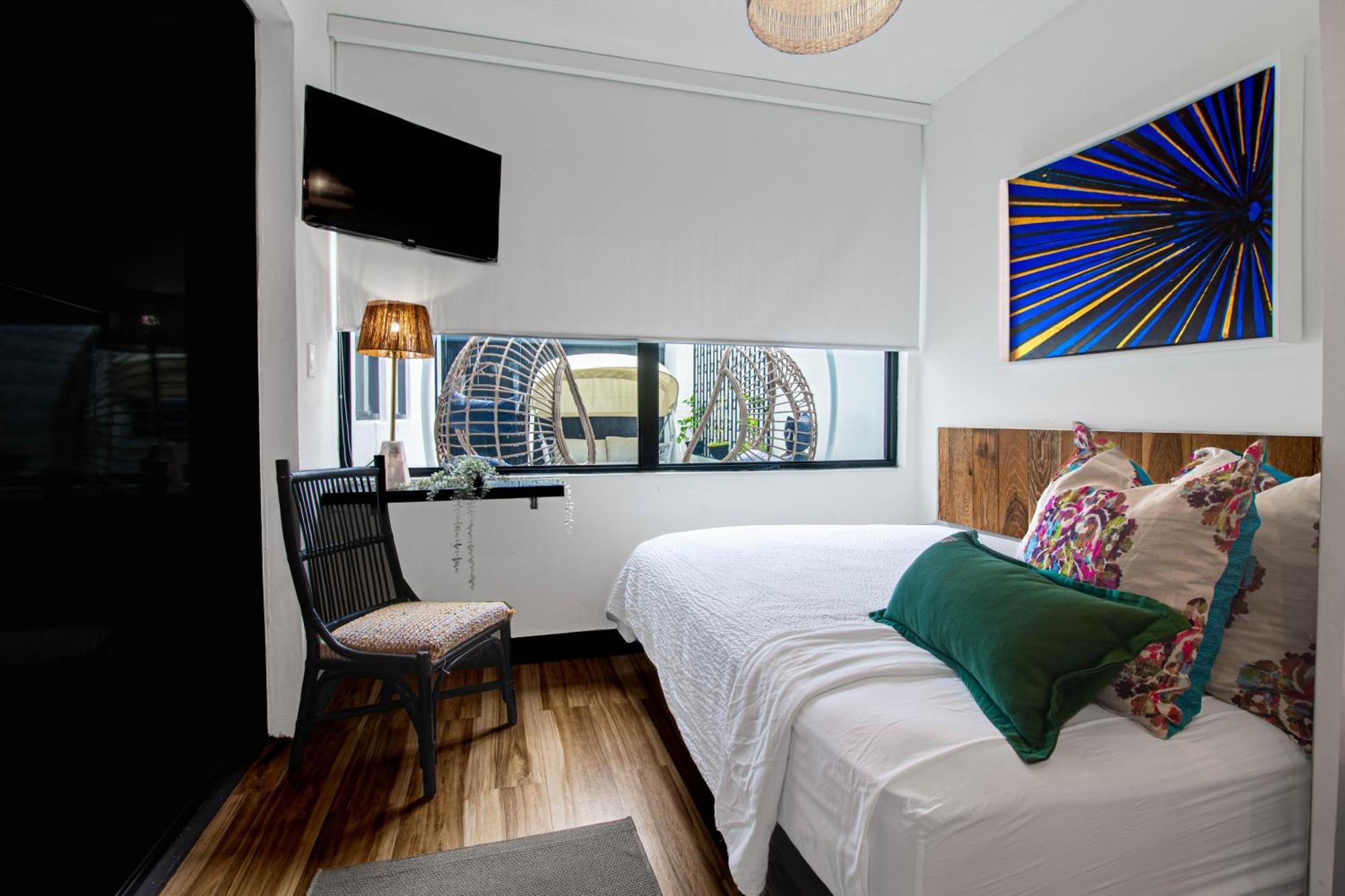 Azure Ocean Park's Seaside Luxe Retreat * San Juan