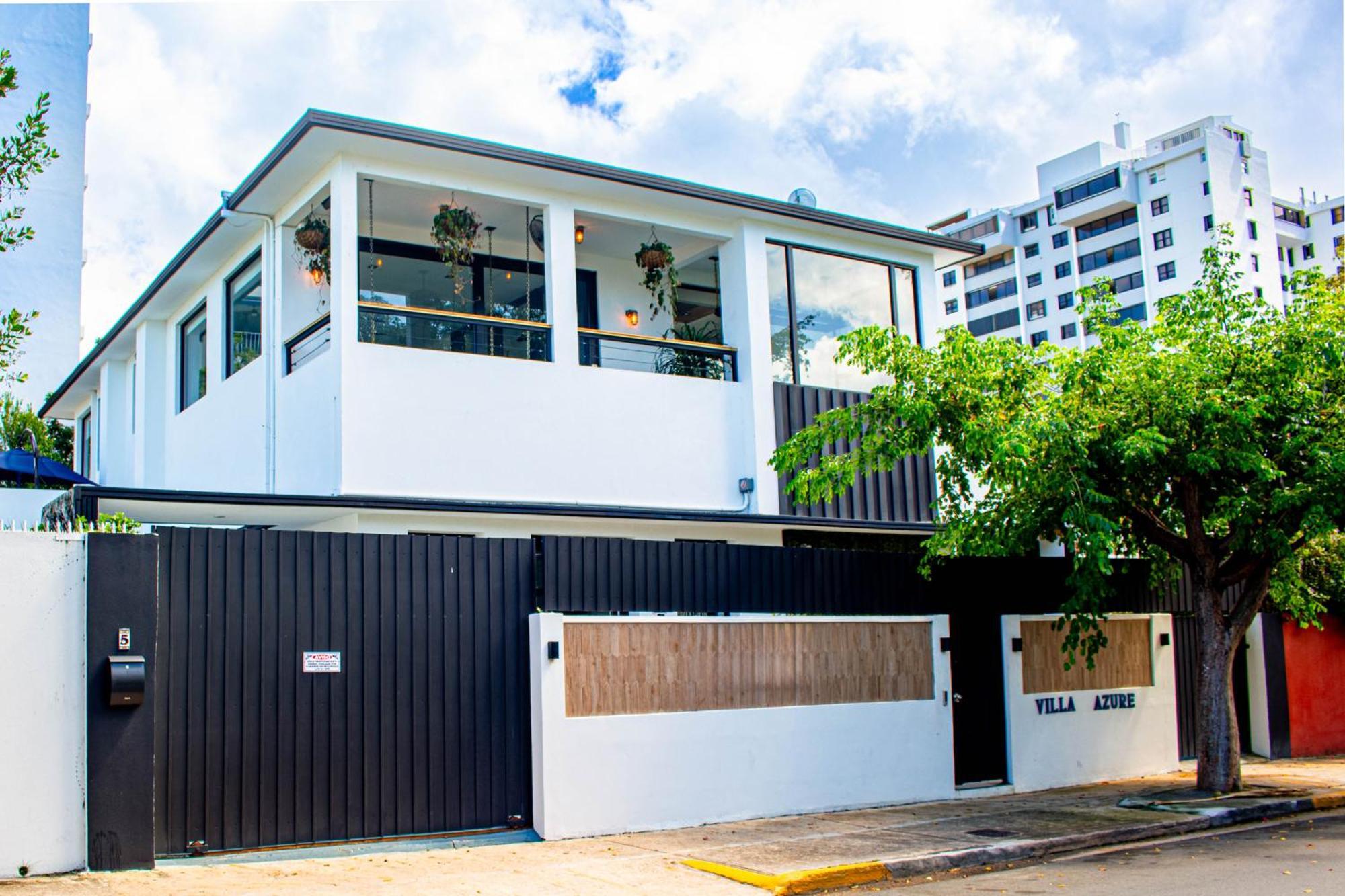 Azure Ocean Park's Seaside Luxe Retreat Villa