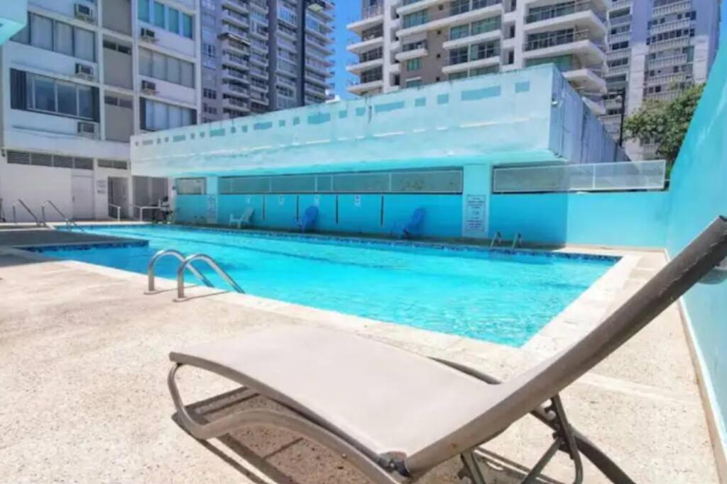 Media Luna Oceanview Pool Apartment