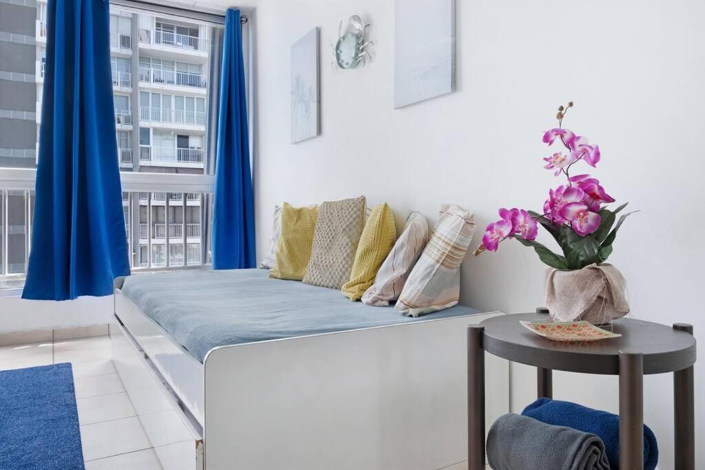 Apartment Playa Escondida Oceanview Pool Parking 1bdr San Juan