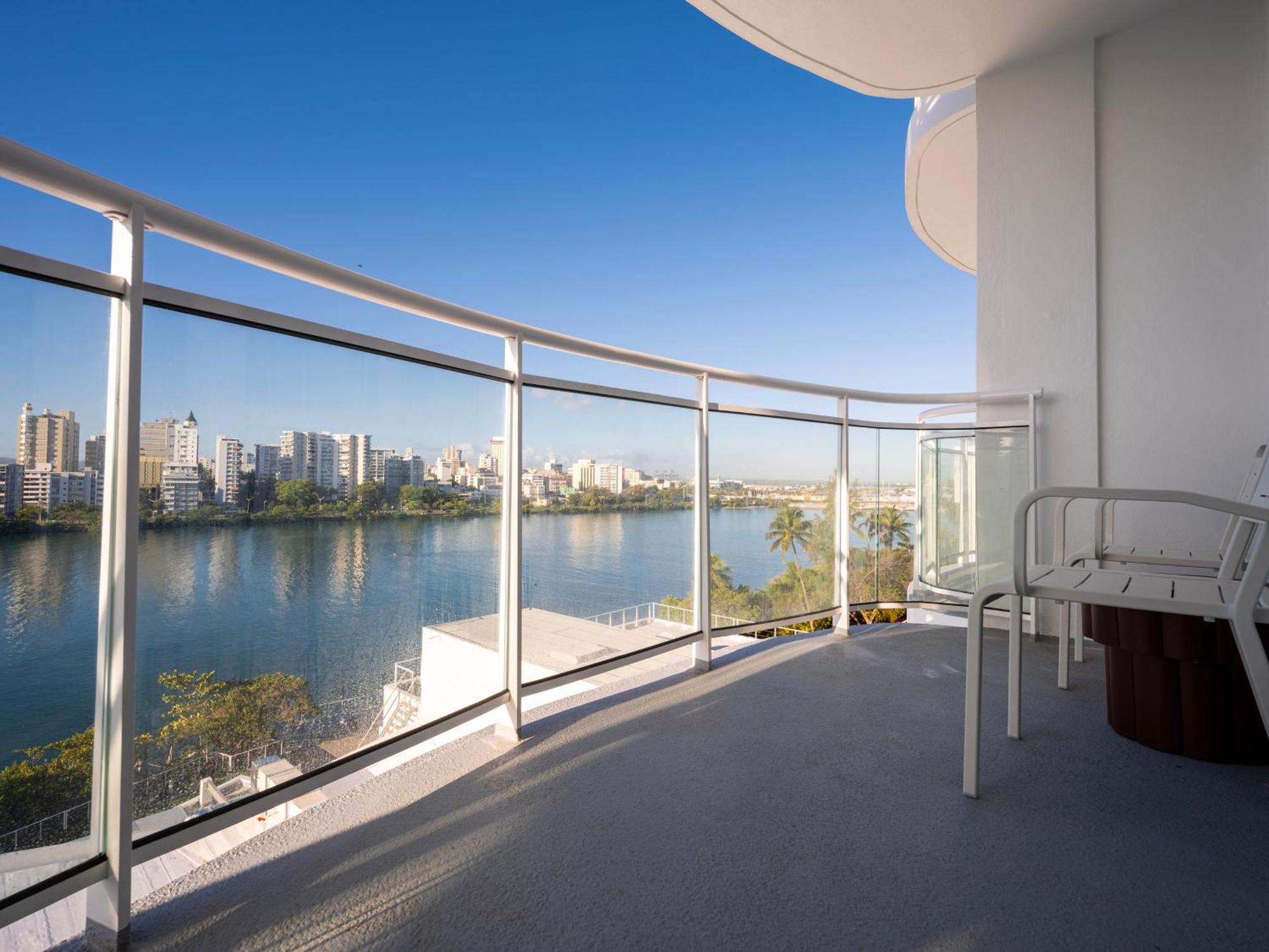 Hotel Hilton Garden Condado 4*