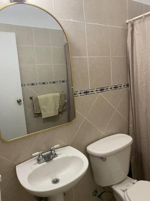 Fiesta Spot At La Placita 3 Bedroom And 2 Bathrooms San Juan