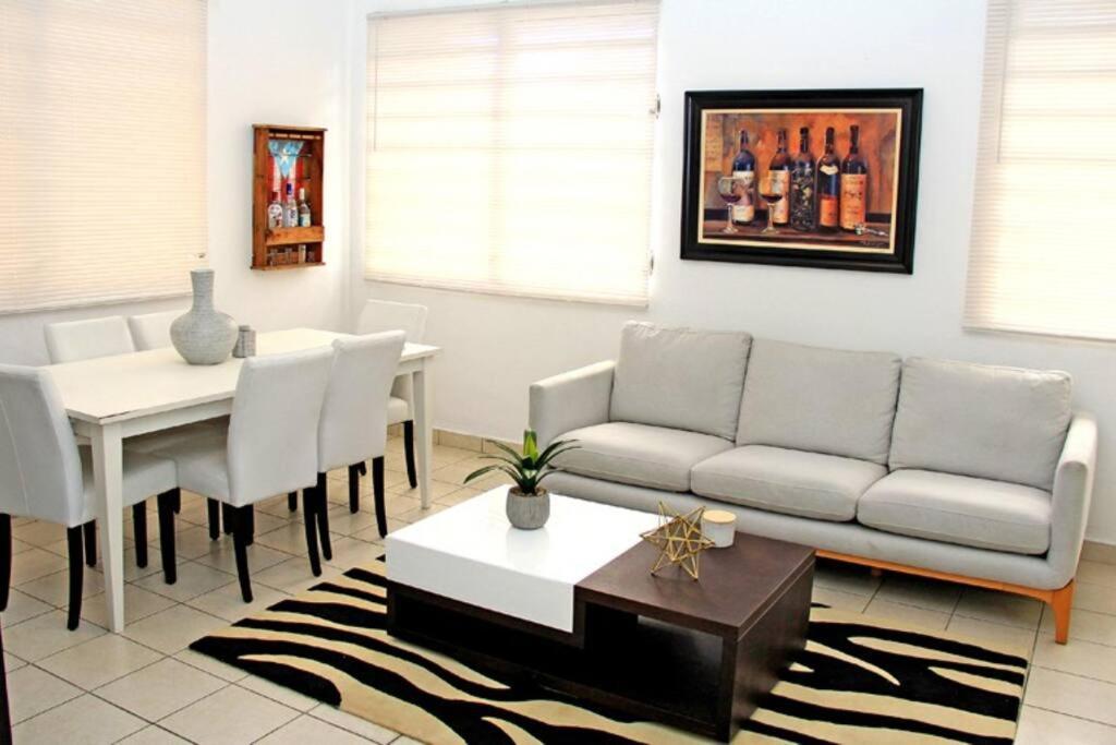 La Placita, Location And Value, Sleeps 11 * San Juan