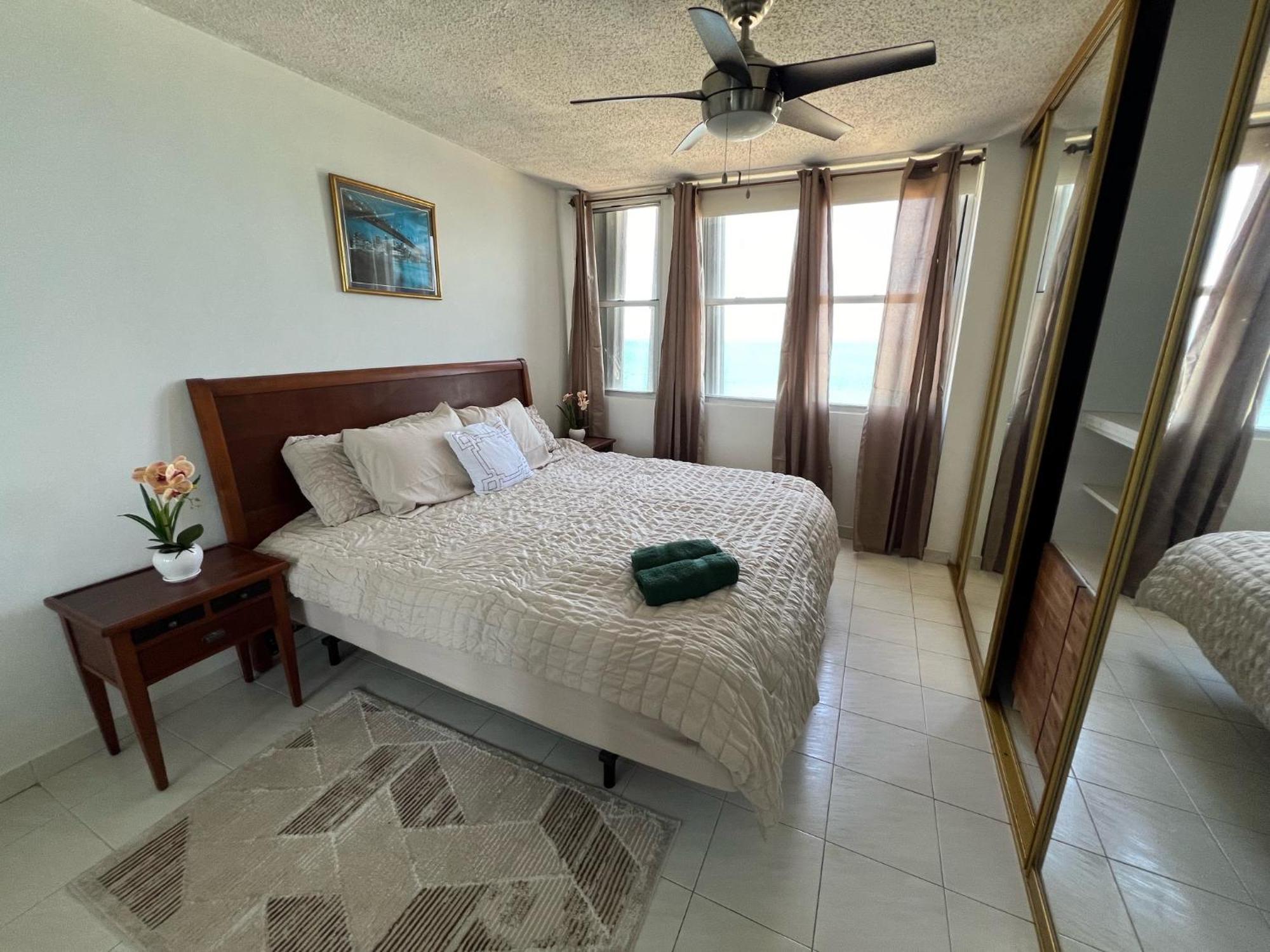 Gorgeous Ocean View 1br W/beach Acess & Pool