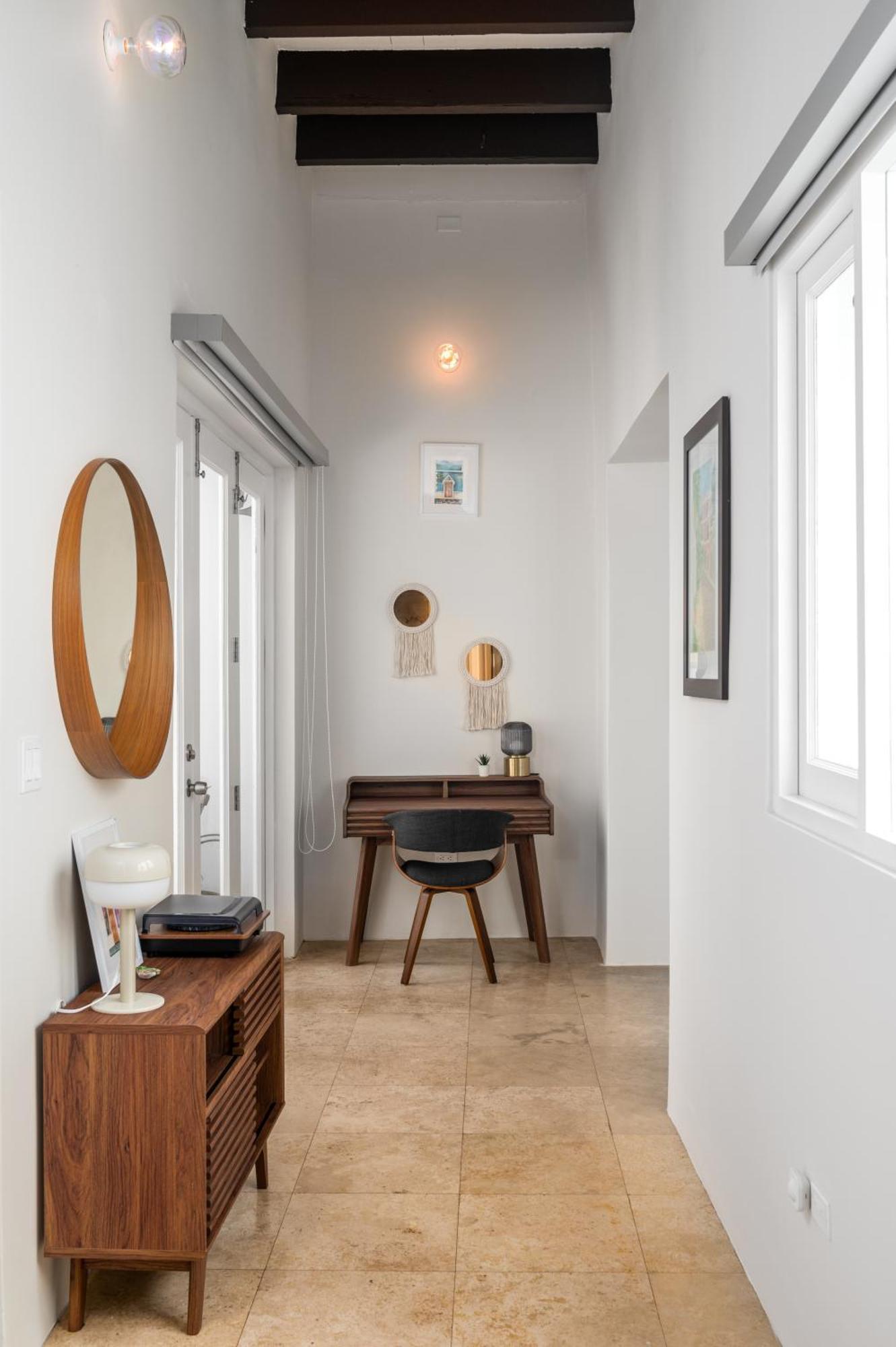 Apartment 2-br Centrally Located In Osj! San Juan