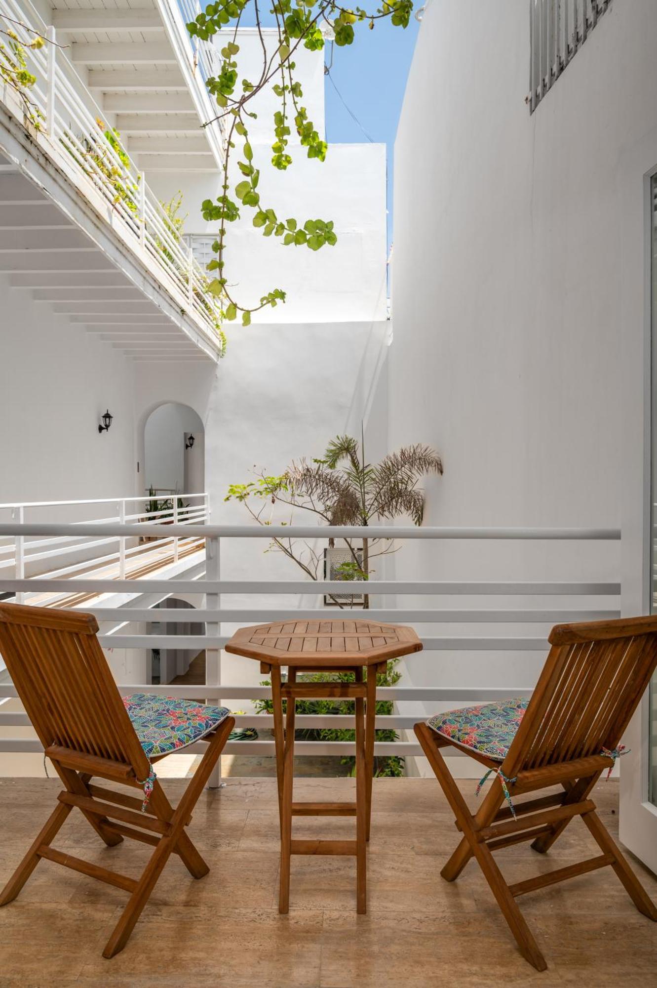 Apartment 2-br Centrally Located In Osj! *