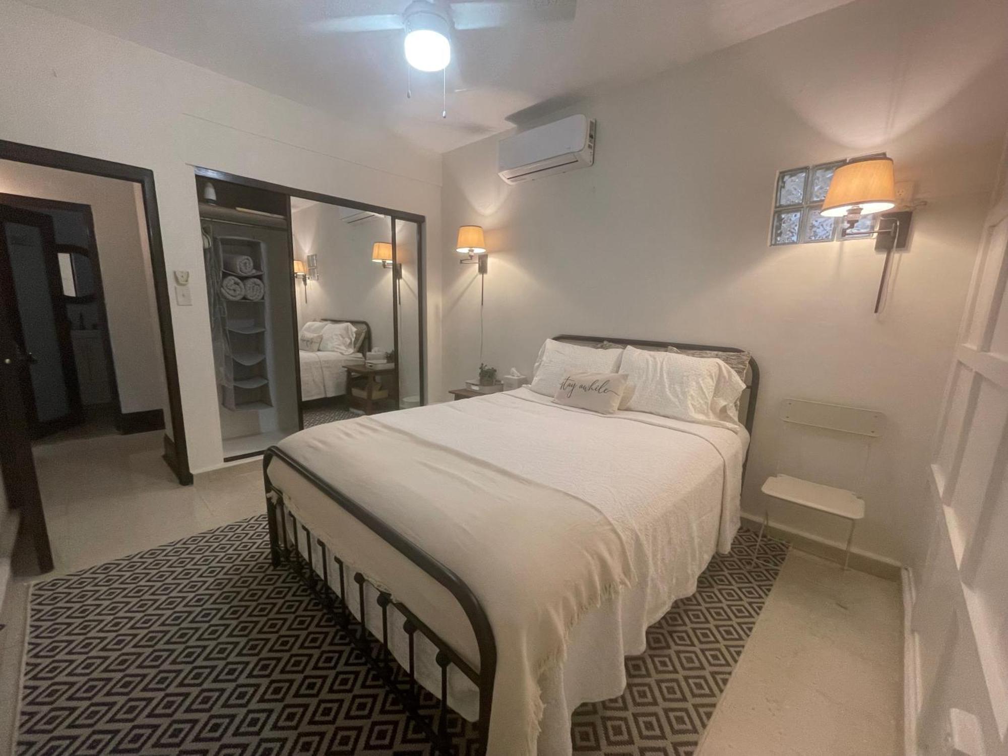 Private In Duplex 4 Bath Fq Beds 1-3ppl San Juan