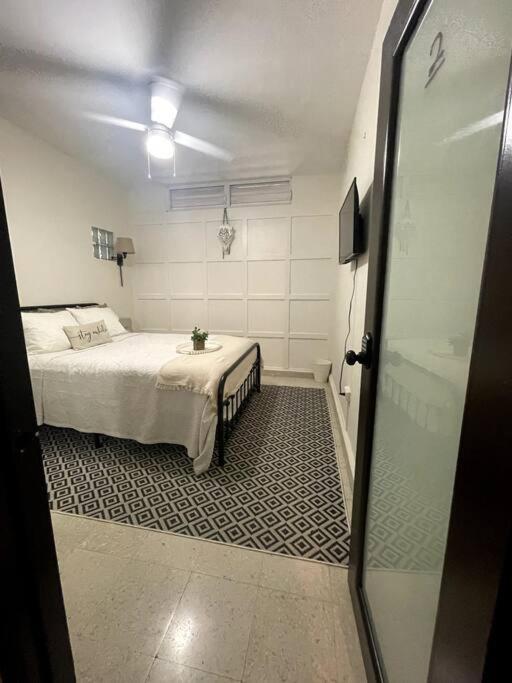 Private In Duplex 4 Bath Fq Beds 1-3ppl