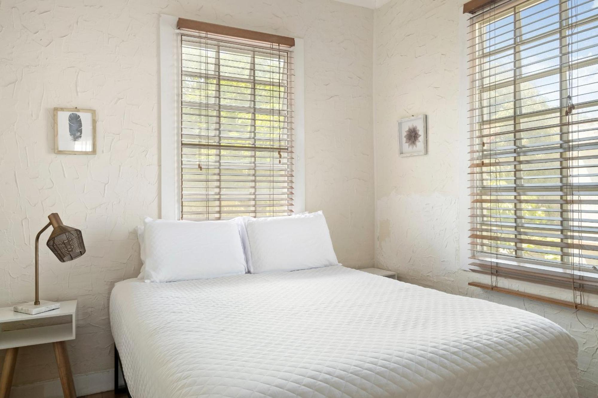 Holiday home Multi-unit Beachside Complex For Up To 15 Guests