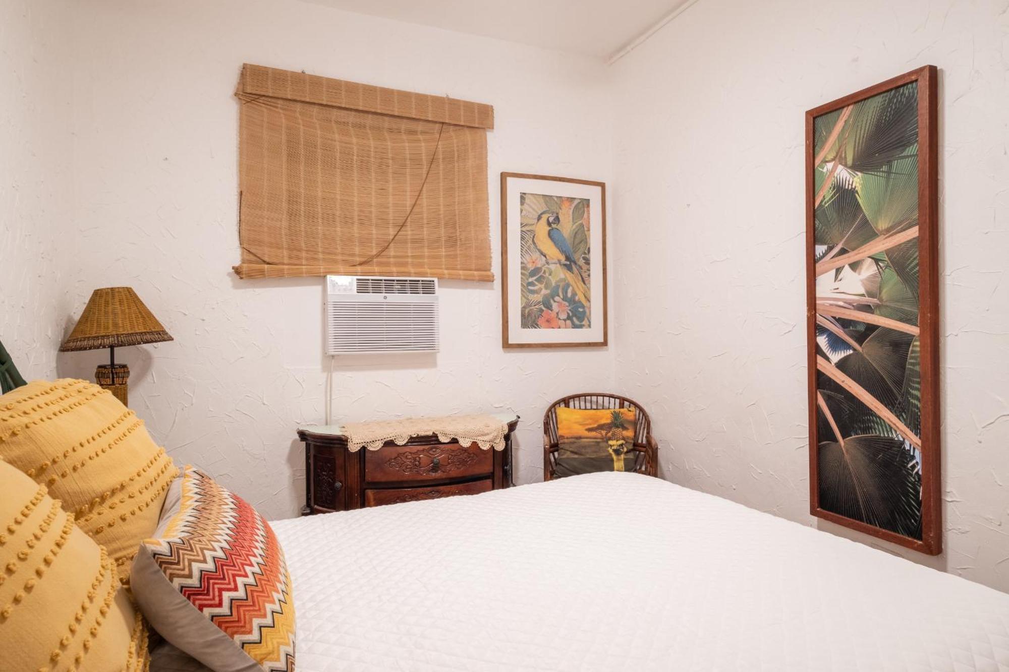 Multi-unit Beachside Complex For Up To 15 Guests * San Juan