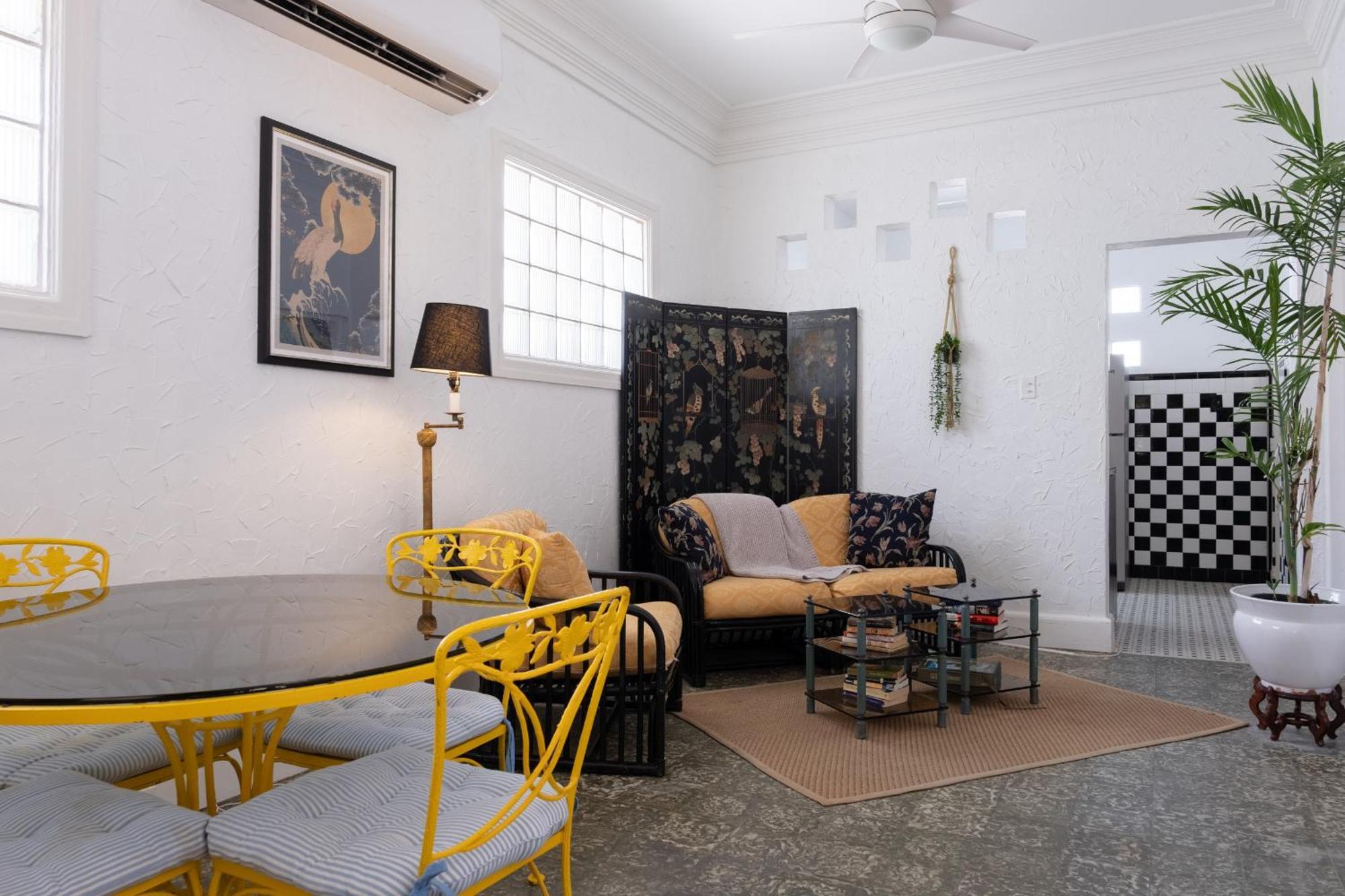 Multi-unit Beachside Complex For Up To 15 Guests San Juan