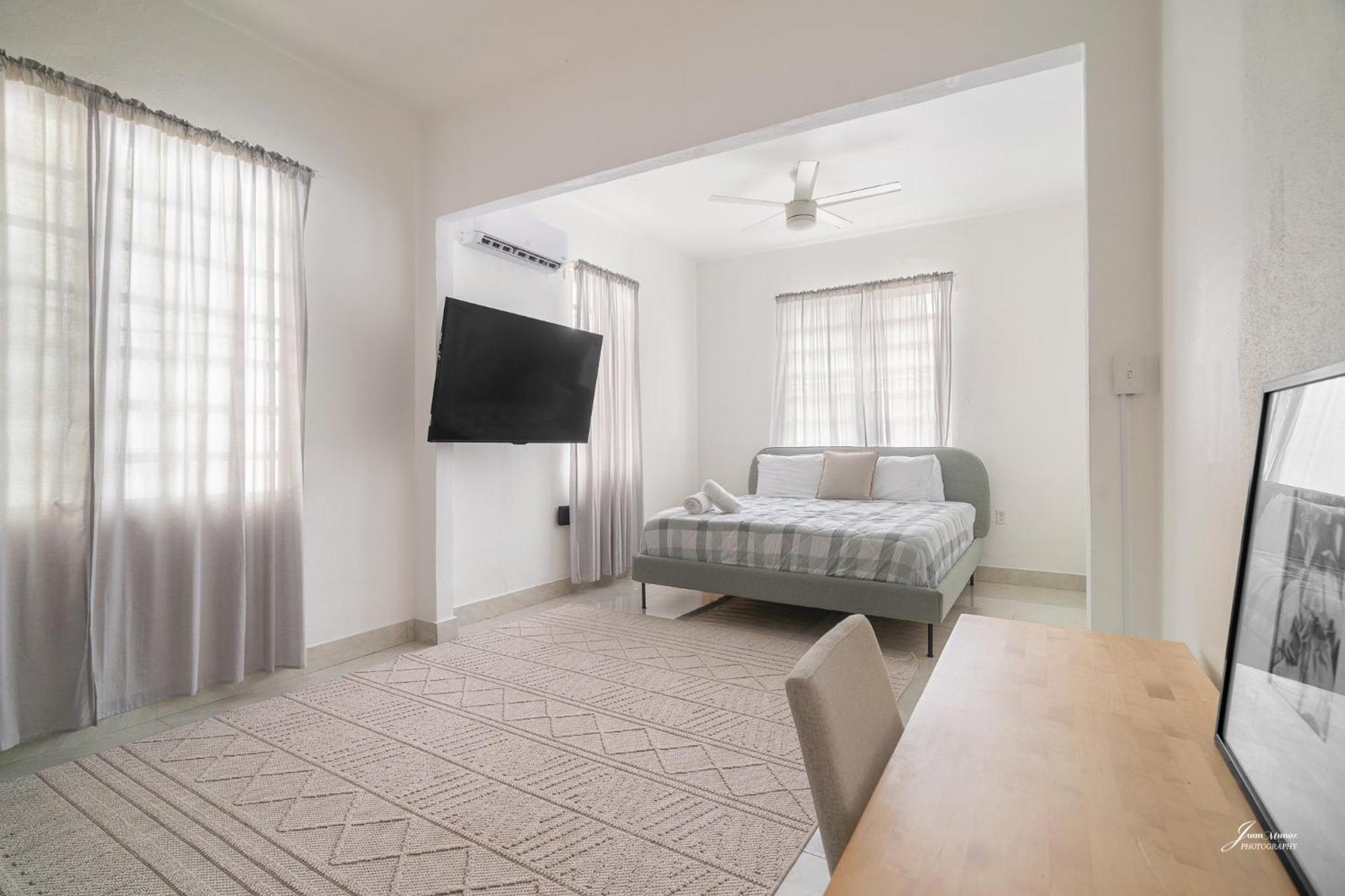 Casa Blanca In , La Placita Villa San Juan