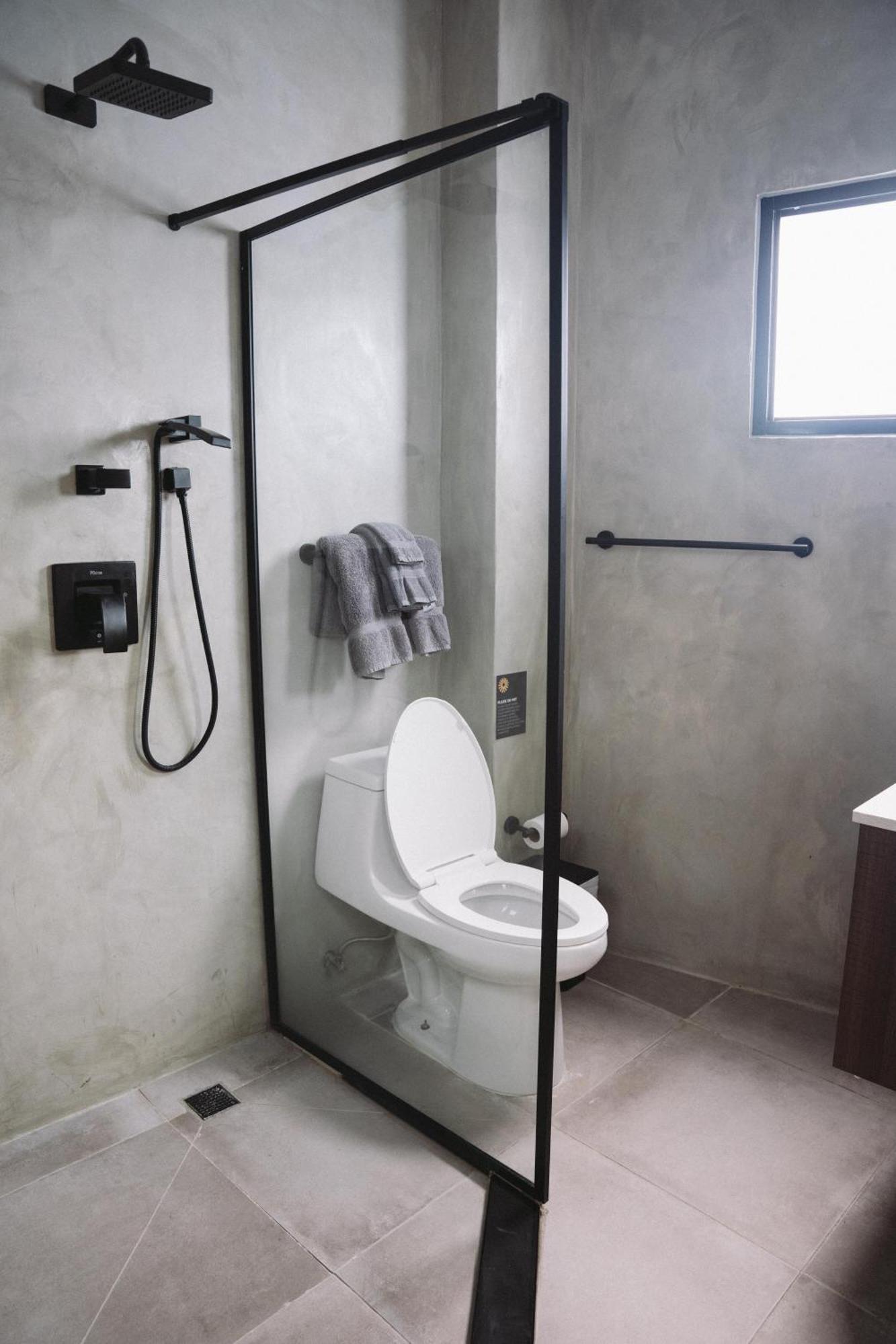 Hotel The Looking Glass 3*
