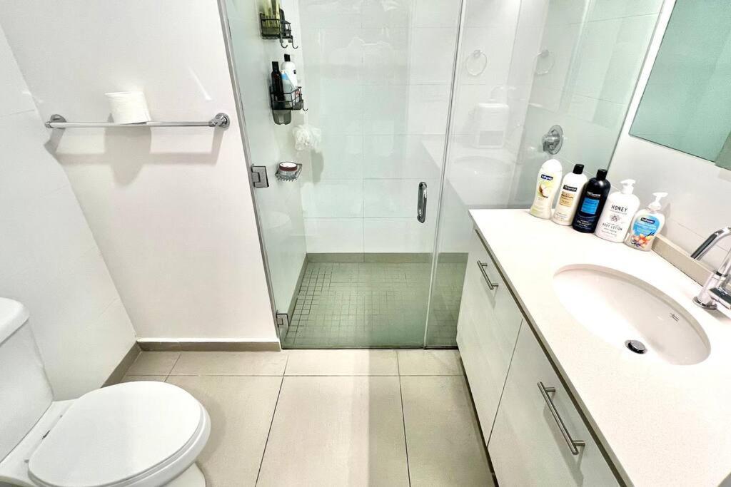 Modern 1250sqft Luxury At Ciudadela Apartment
