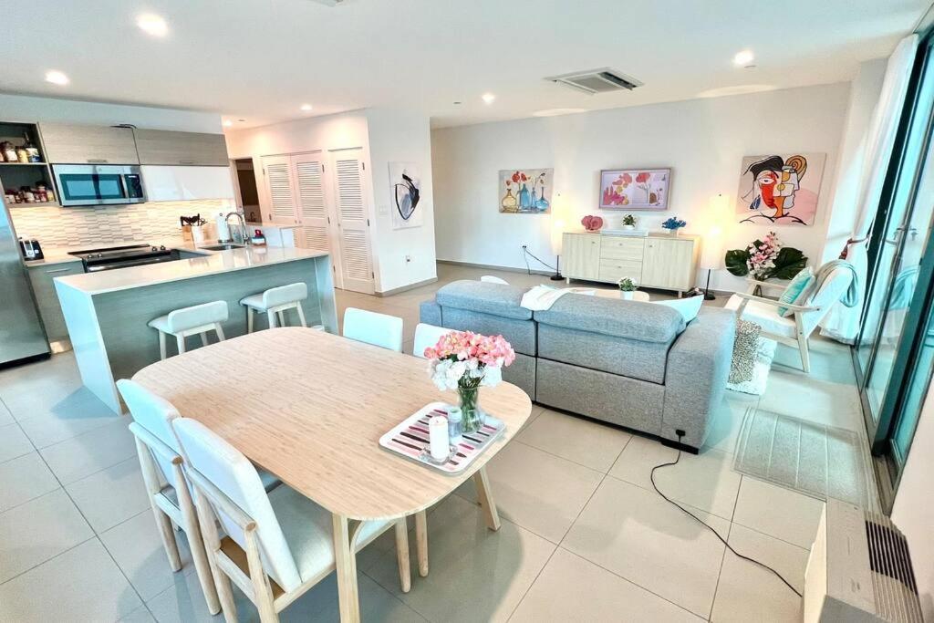 Modern 1250sqft Luxury At Ciudadela Apartment San Juan