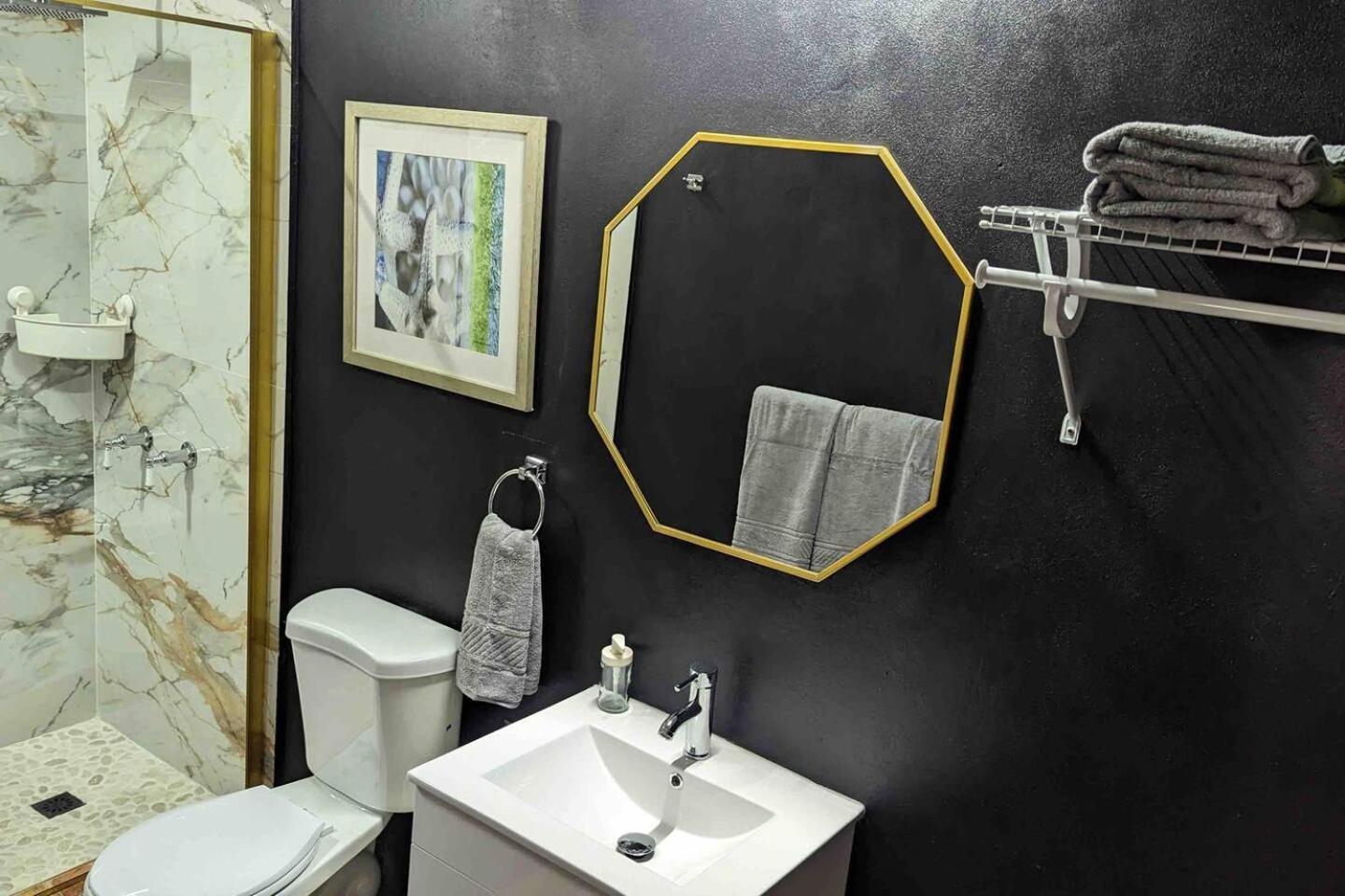 Apartment Santurce Studio- Amazing Location 1 *