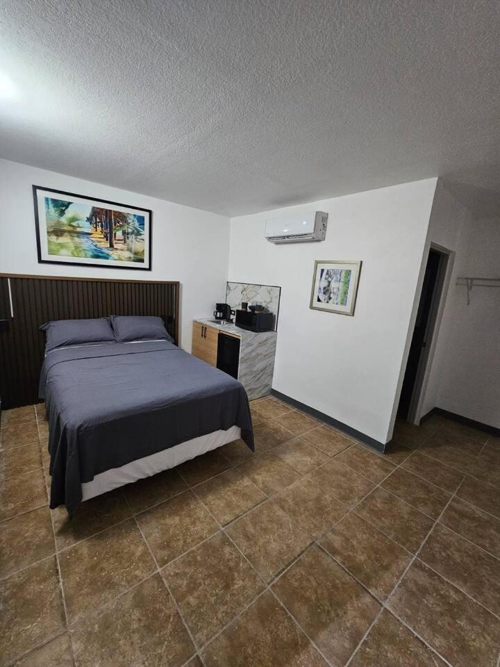 Santurce Centrally Located 4 San Juan