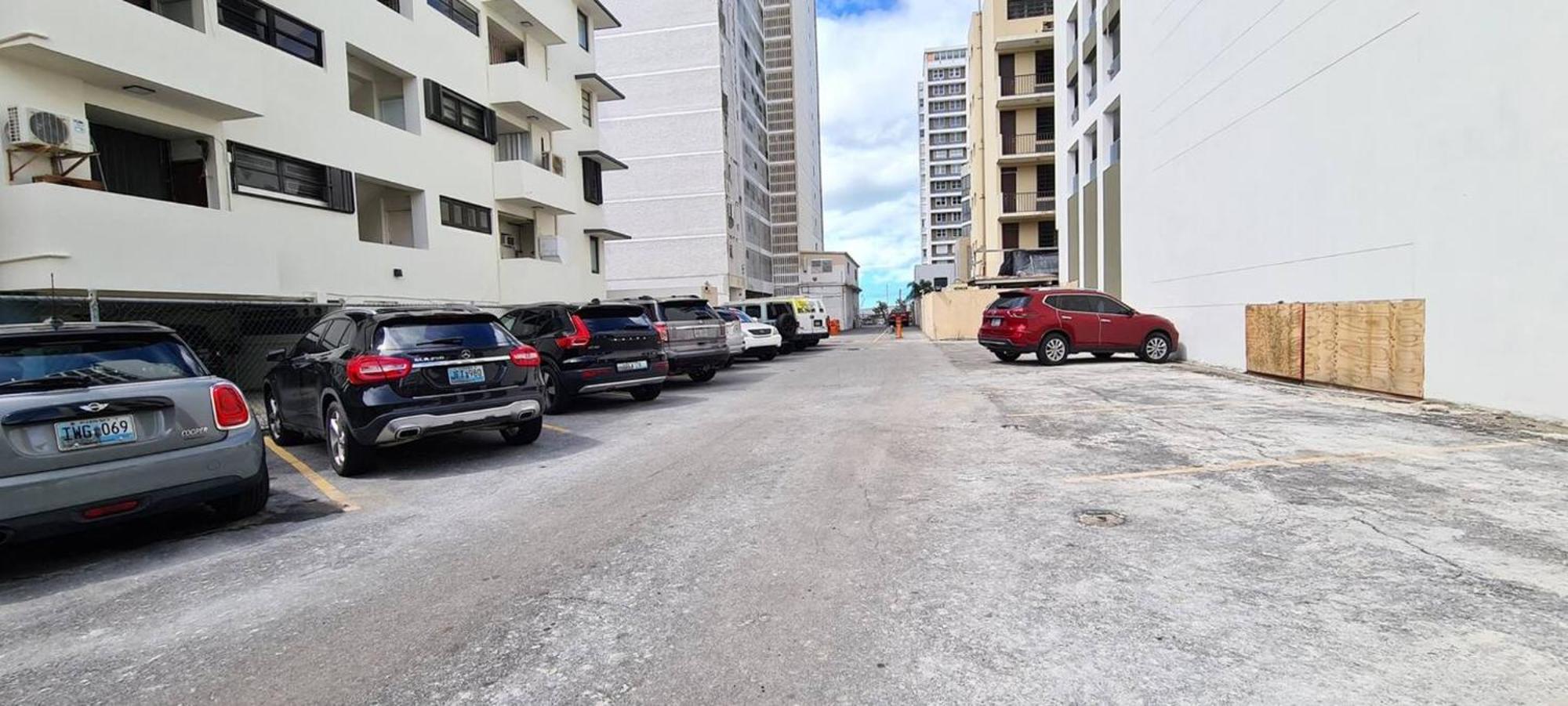 Condado Steps To The Beach, Vanderbilt & La Concha San Juan