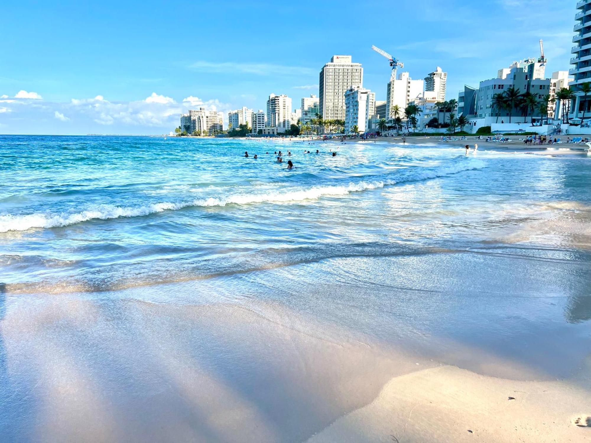 Condado Lux Oceanfront Tantra Ap * San Juan