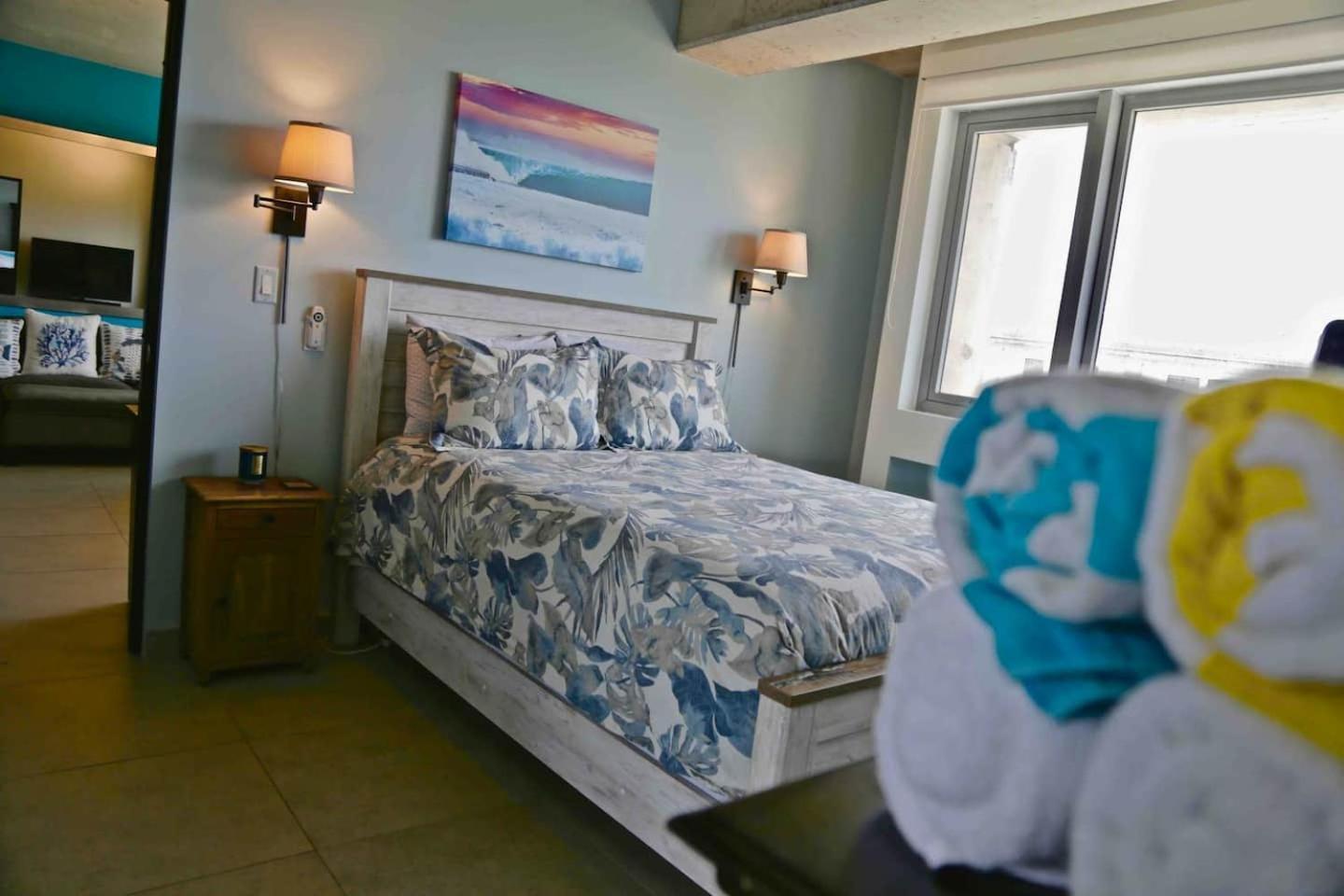 Spacious Loft-sea View By Here Pr Hotel *