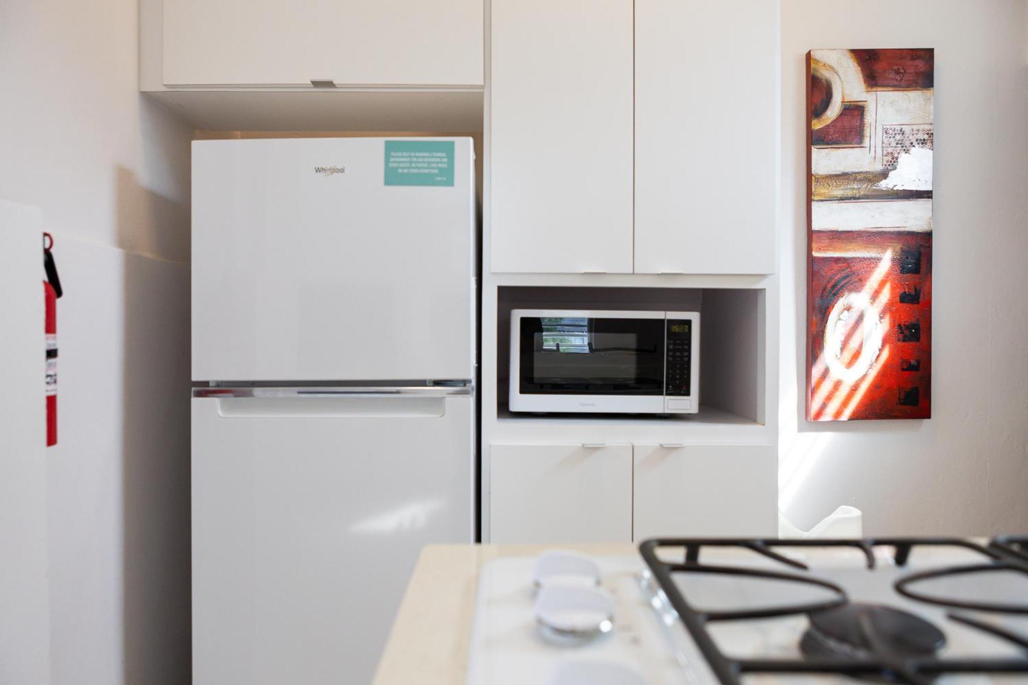Apartment 202-beautiful Gem Near The With Free Parking *