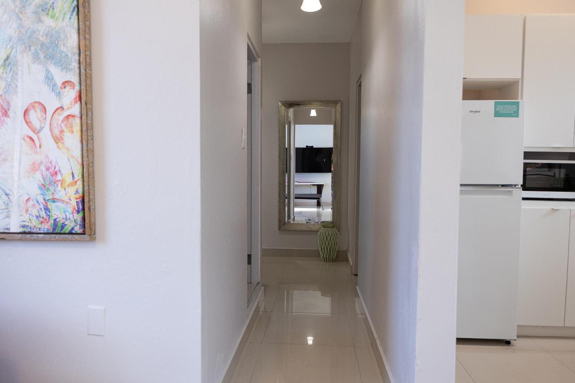 202-beautiful Gem Near The With Free Parking Apartment