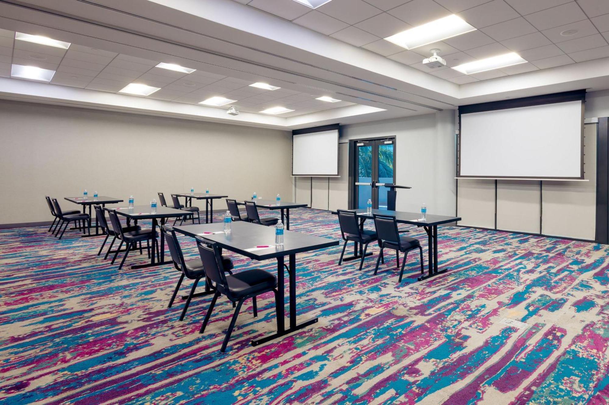 Aloft 3*