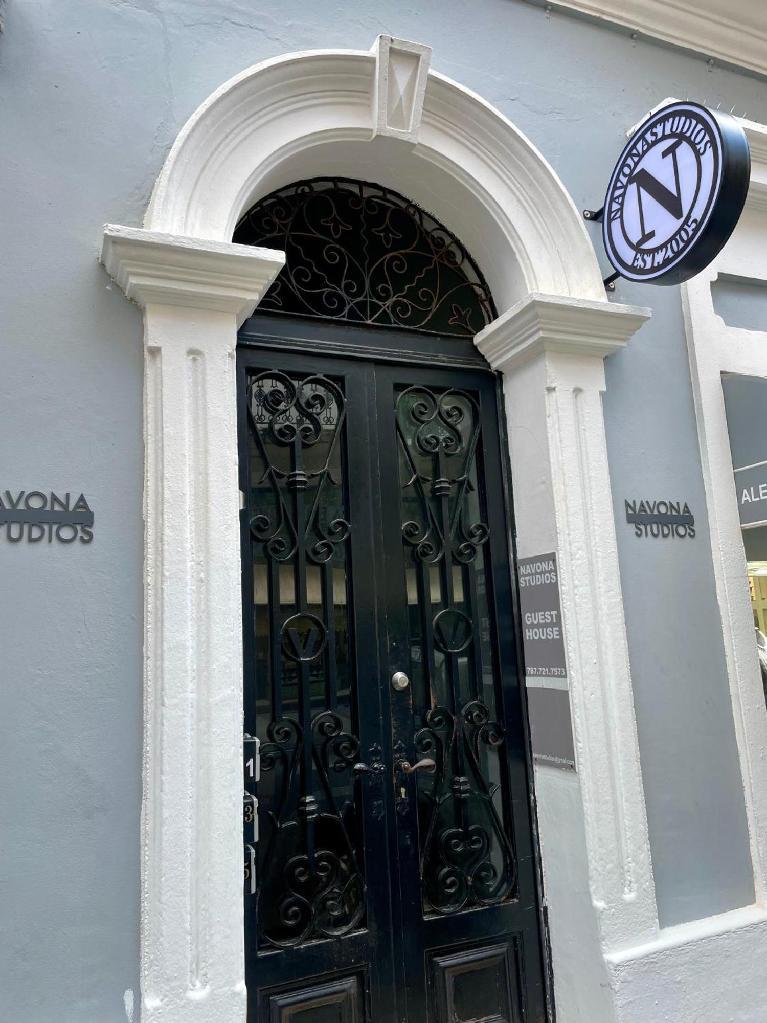 Navona Studios Inn