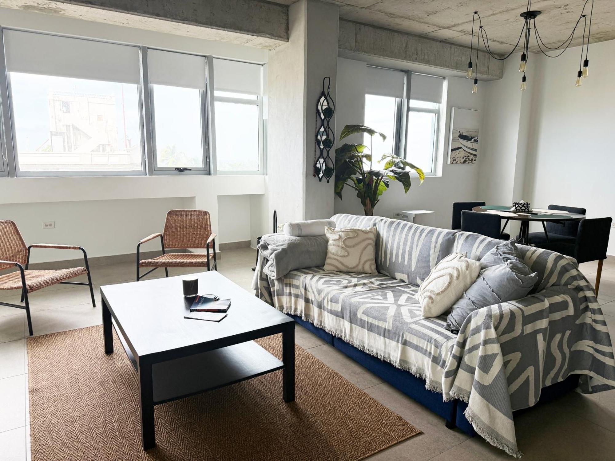 Cozy Modern Loft With Ocean View Near Old *